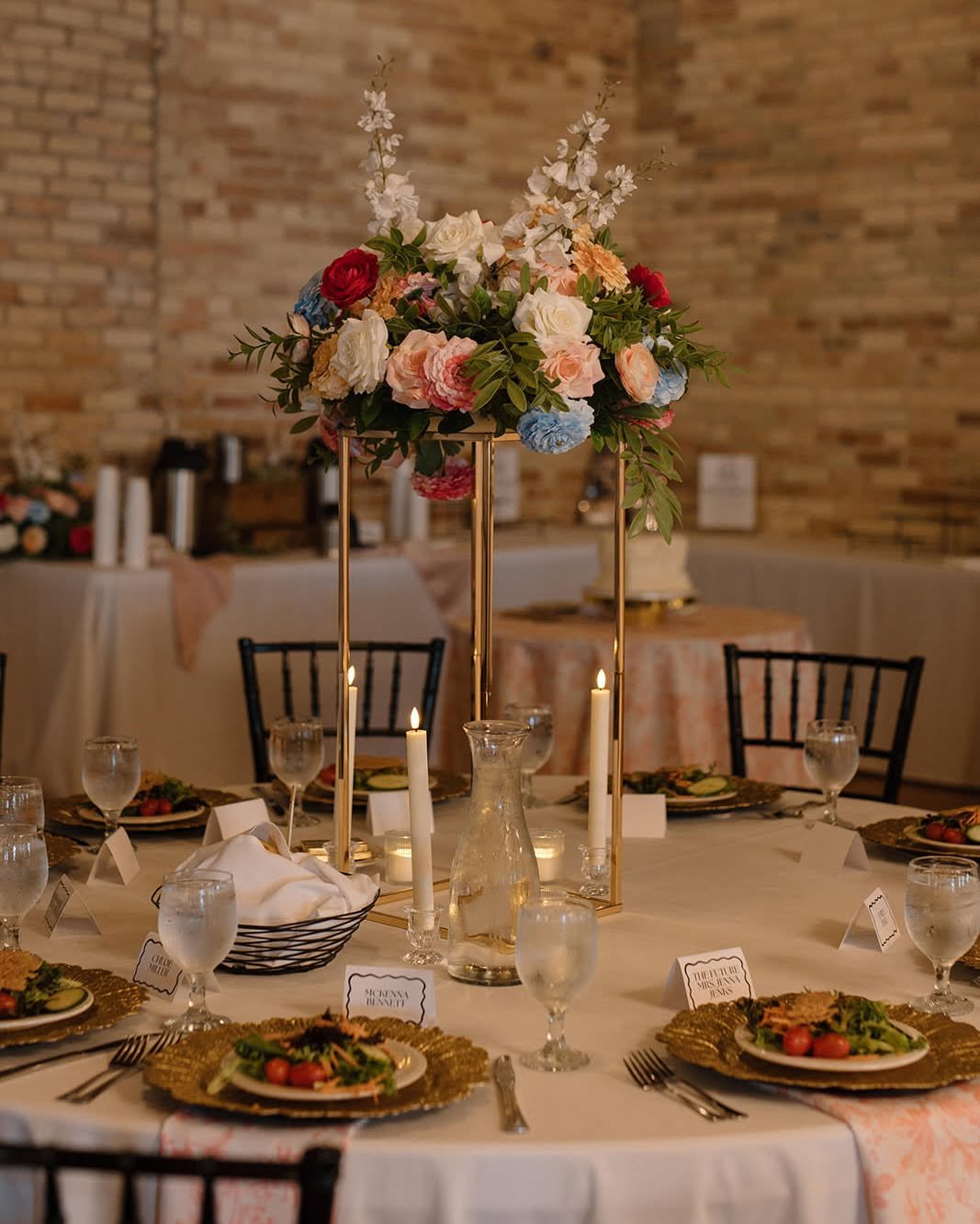 Dark backdrop met with bright colors - our favorite way of bringing our venue to life.

Did you know... our calendars are now open for 2026 &amp; 2027 bookings. ⭐

📸 : @kelseypasma 

Your perfect day starts with the perfect place - book a
tour with 
