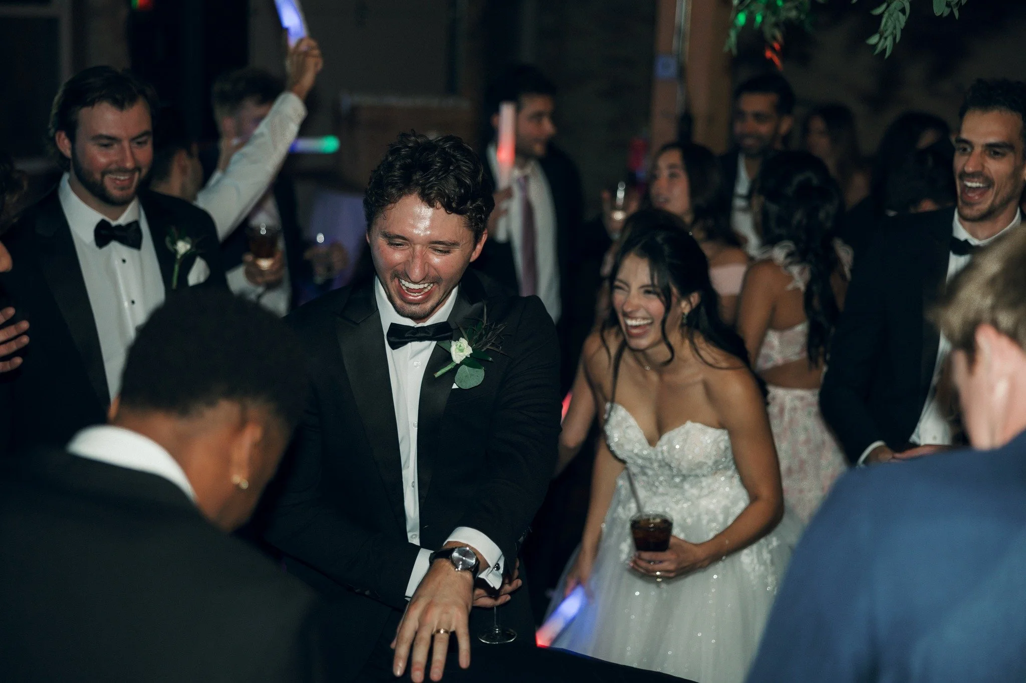 The best kind of party!🪩🕺

📍:The Kindel Room

📸: @morganwarwickphoto 

Your perfect day starts with the perfect place - book a tour with us today!

www.thegoeicenter.com/tour

#KindelRoom
#KindelRoomWeddings
#GoeiCenter
#GoeiCenterWeddings
#Weddi