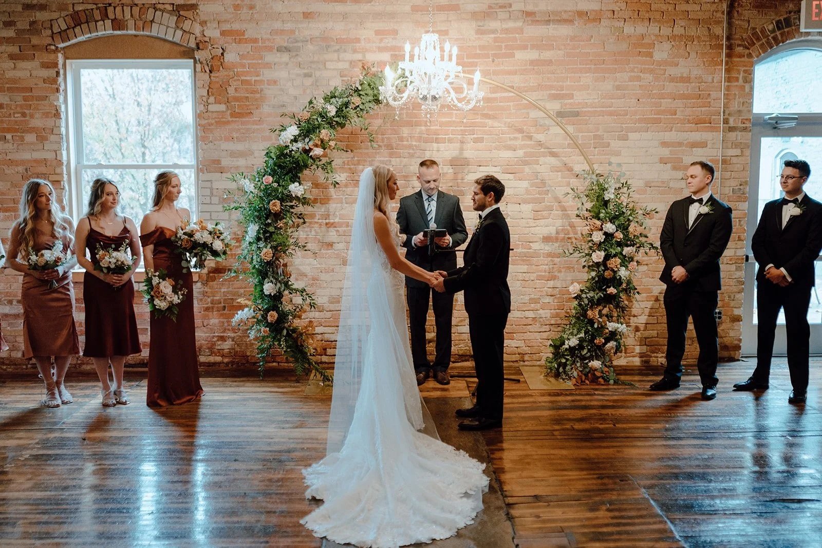 Layout 1: Brick Wall