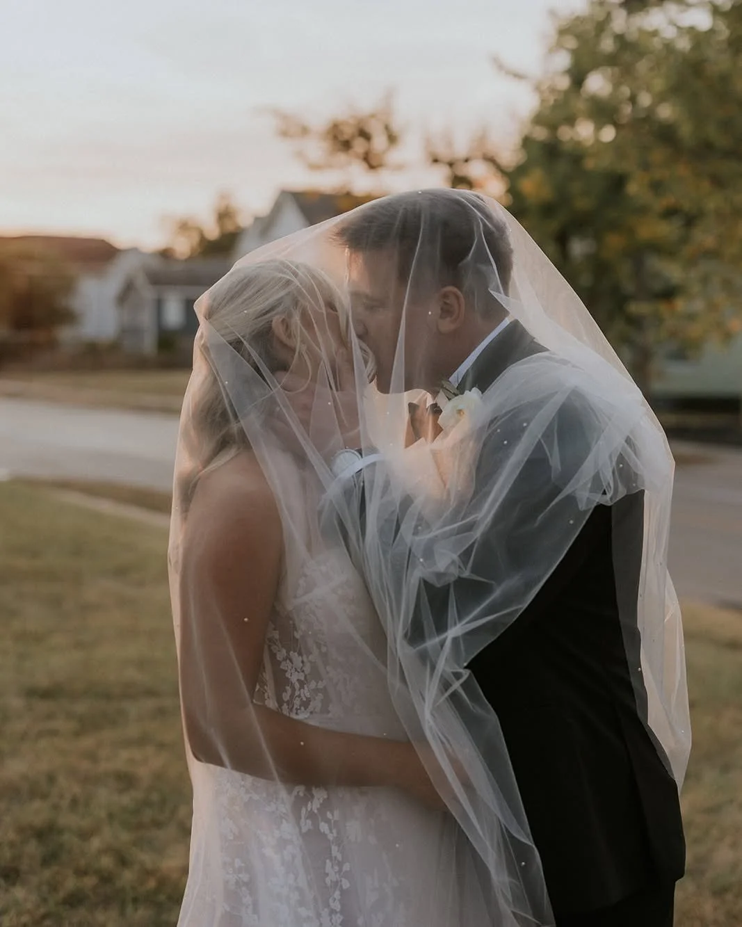 Still reminiscing on a day that couldn't have been more beautiful.

Photography: @stephphotoco 
Floral: @easternfloralweddings 

Your perfect day starts with the perfect place - book a tour with us today!

www.thegoeicenter.com/tour

#KindelRoom
#Kin