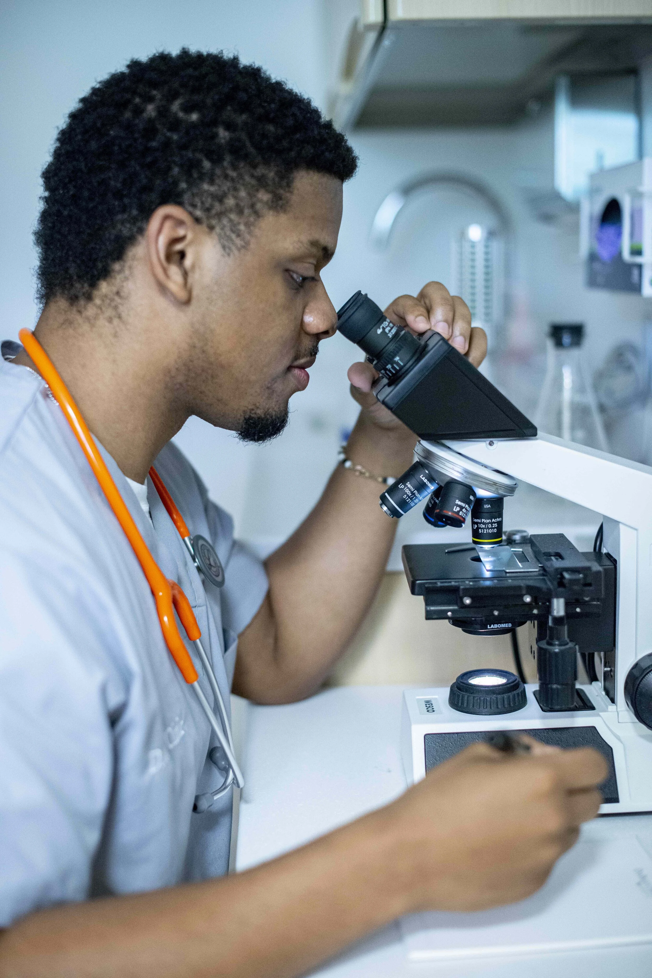 daniel microscope.jpg