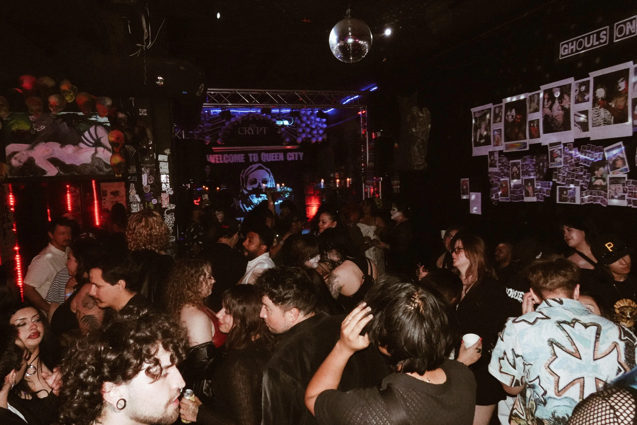  Scenes from another especially bangin’ Somos la Noche. 