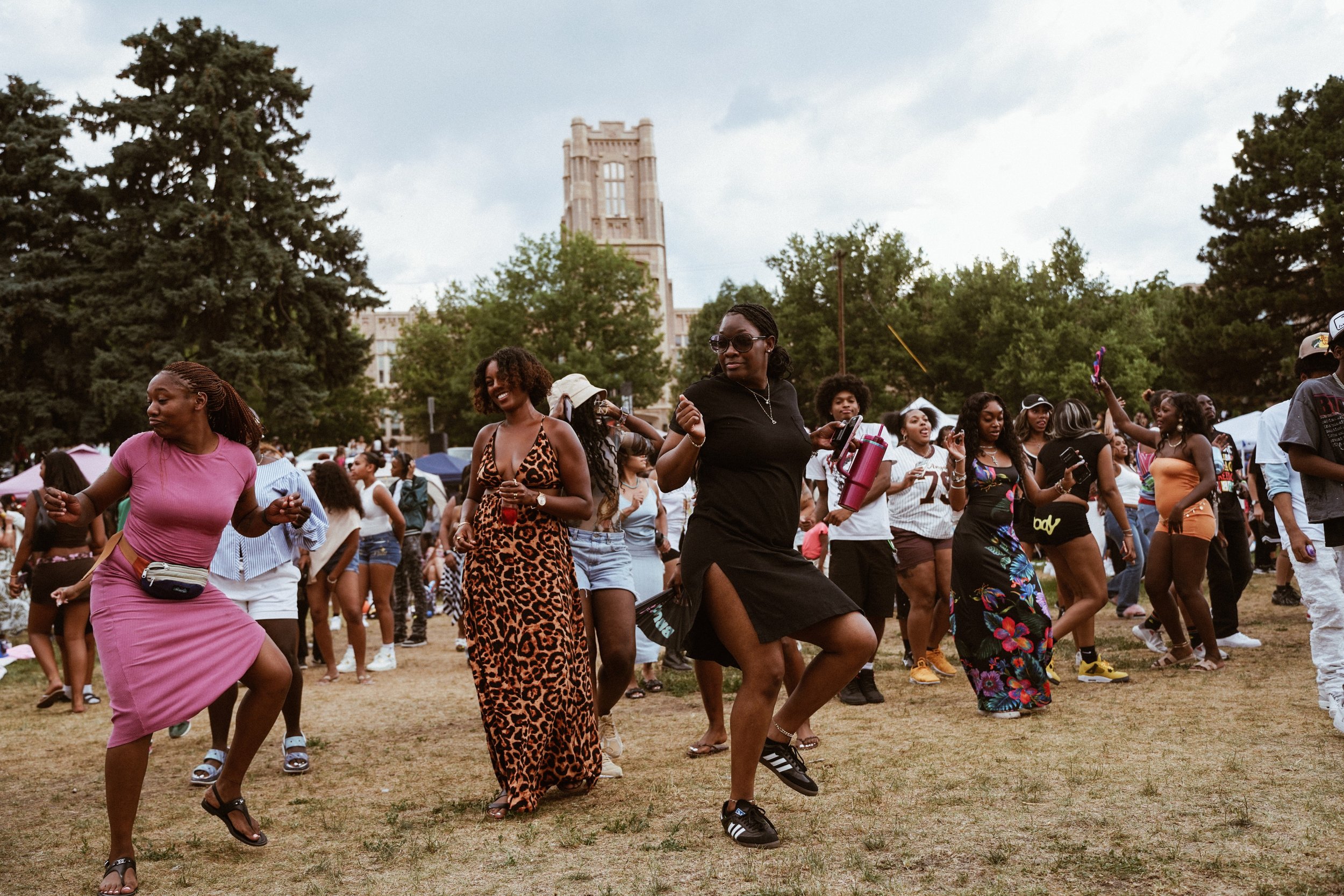  Scenes from Season 6 Episode 2 of Vibes in the Park. 