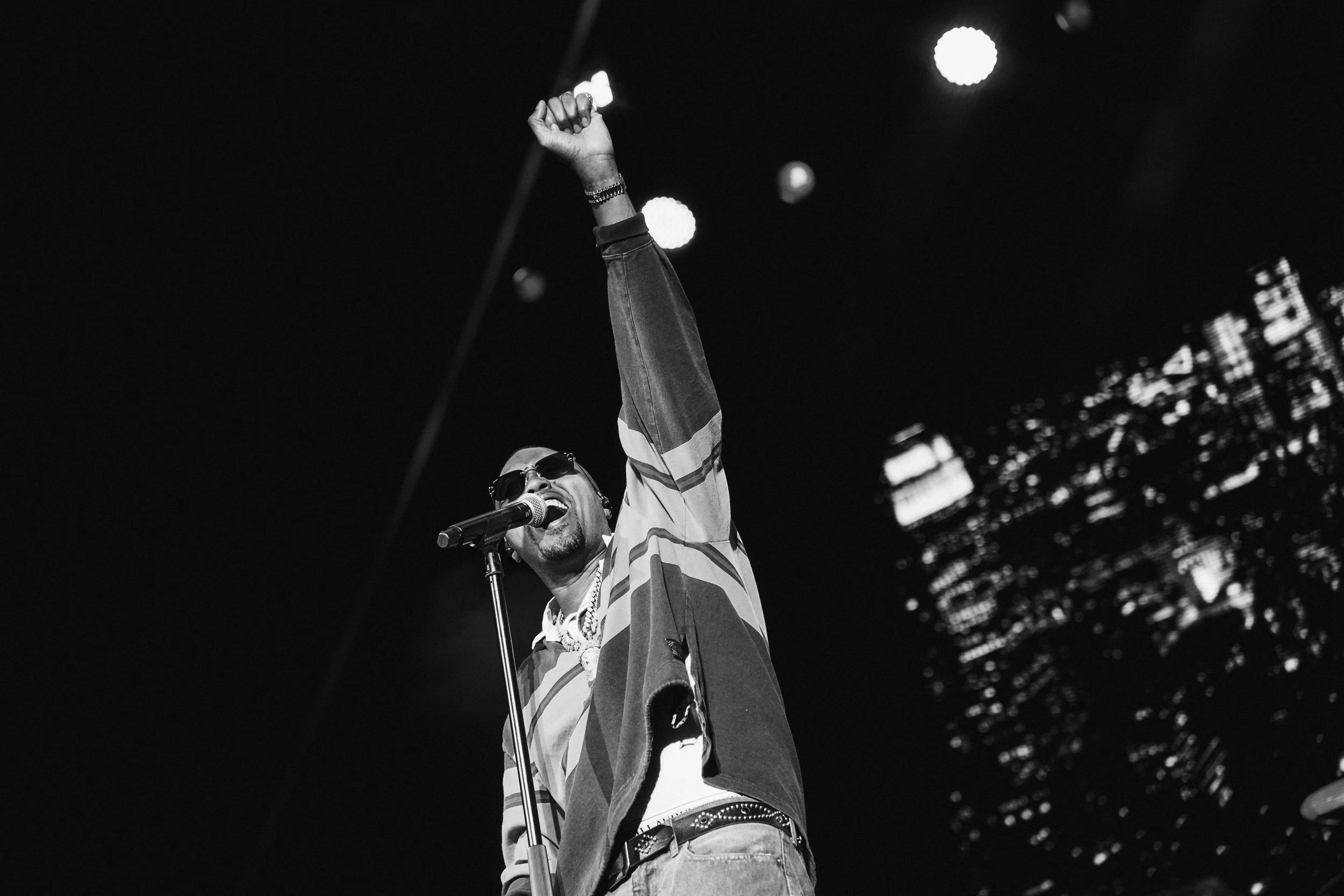  A special night for this thing of ours.  Featuring the all-time greats, Nas and The Legendary Roots Crew, and Denver’s Mayor, Squizzy Taylor.  Check one, two, who got more style than son do? 