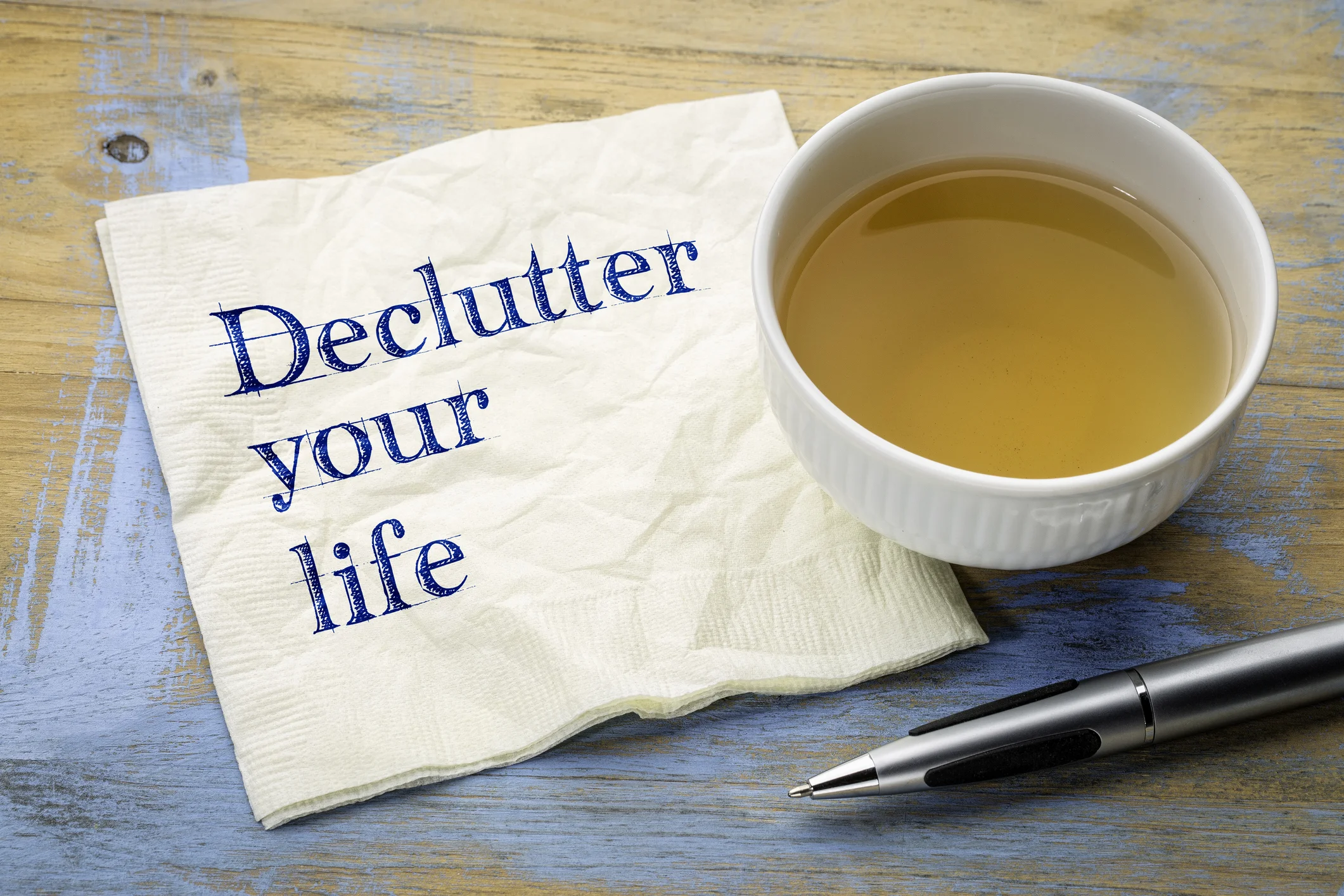 Use De-cluttering To Clean Out More Than Your Possessions
