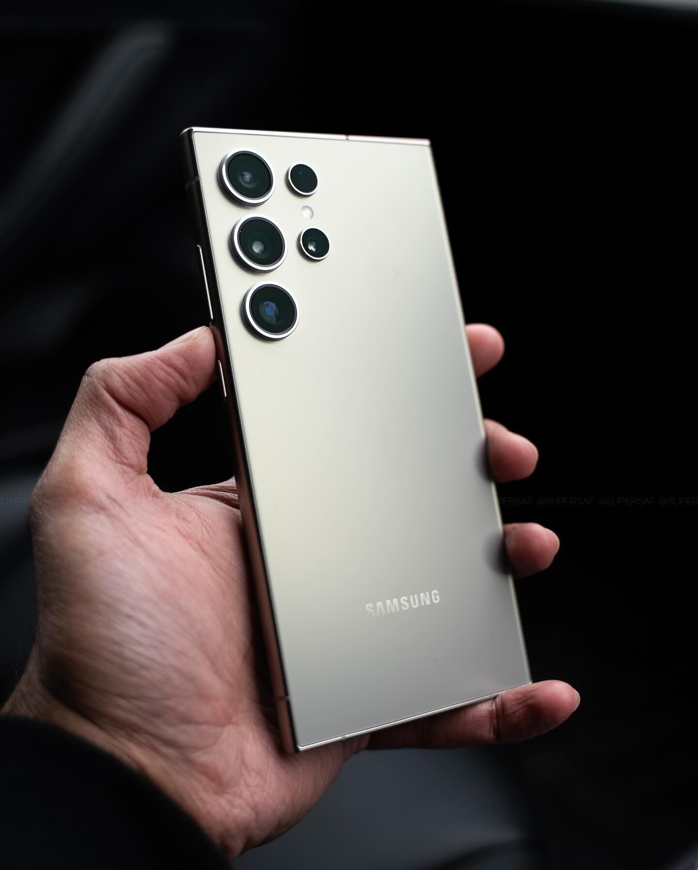 Titanium 🤤
.
.
.
.
.
.
.
.
.
#samsunggalaxys24 #galaxys24 #s24 #samsungs24 #samsunggalaxys24ultra #galaxys24ultra #s24ultra #samsung
Images/Videos Copyright &copy; 2024 SuperSaf. Please DO NOT reupload this video.