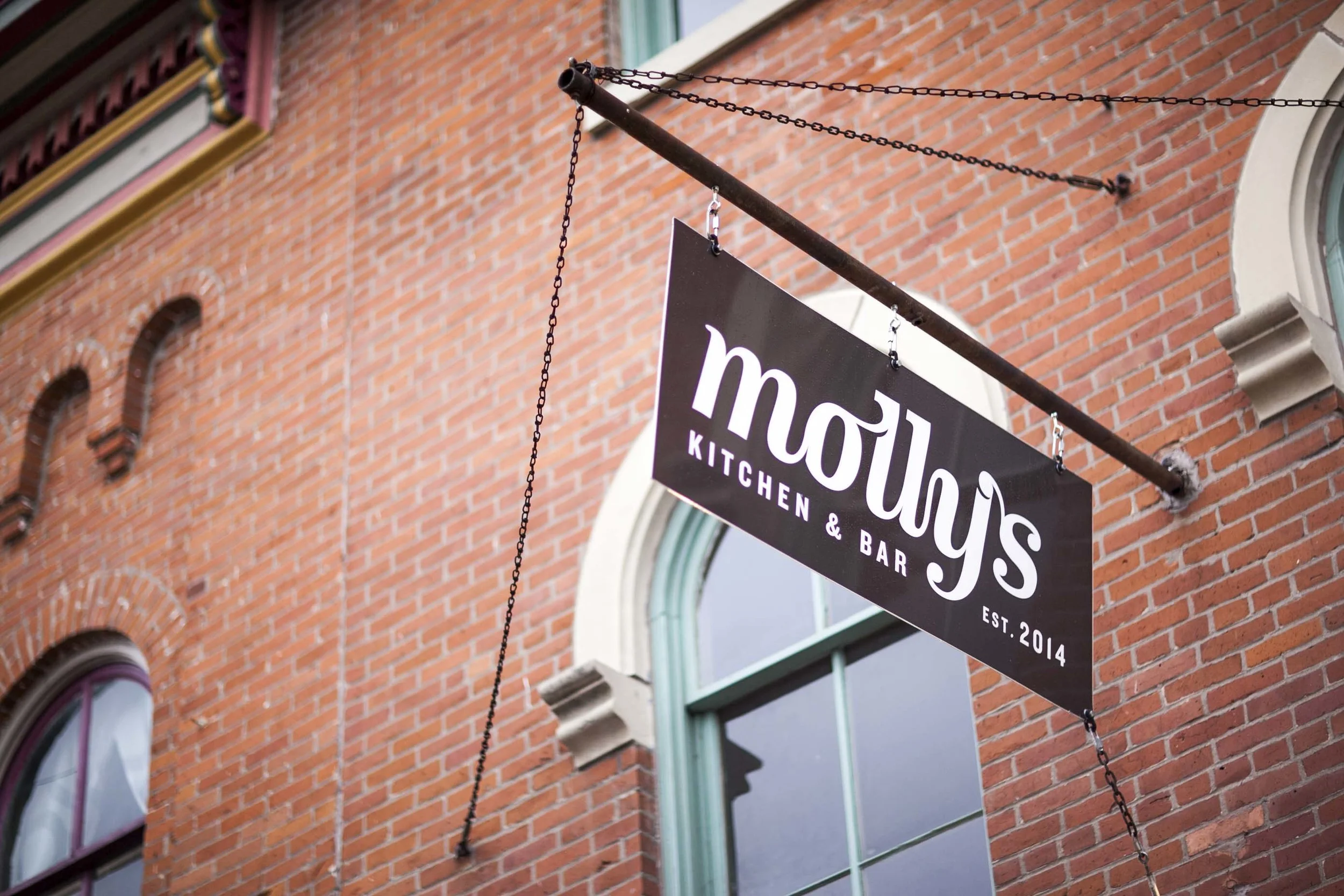 Mollys_Gallery_01.jpg