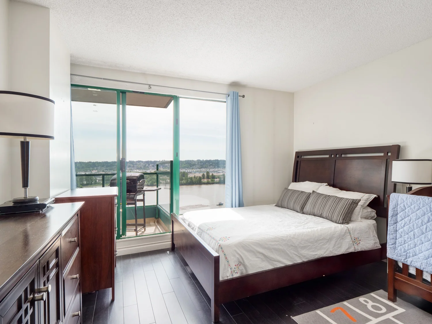 1201 - 410 Carnarvon Street Web-8.jpg