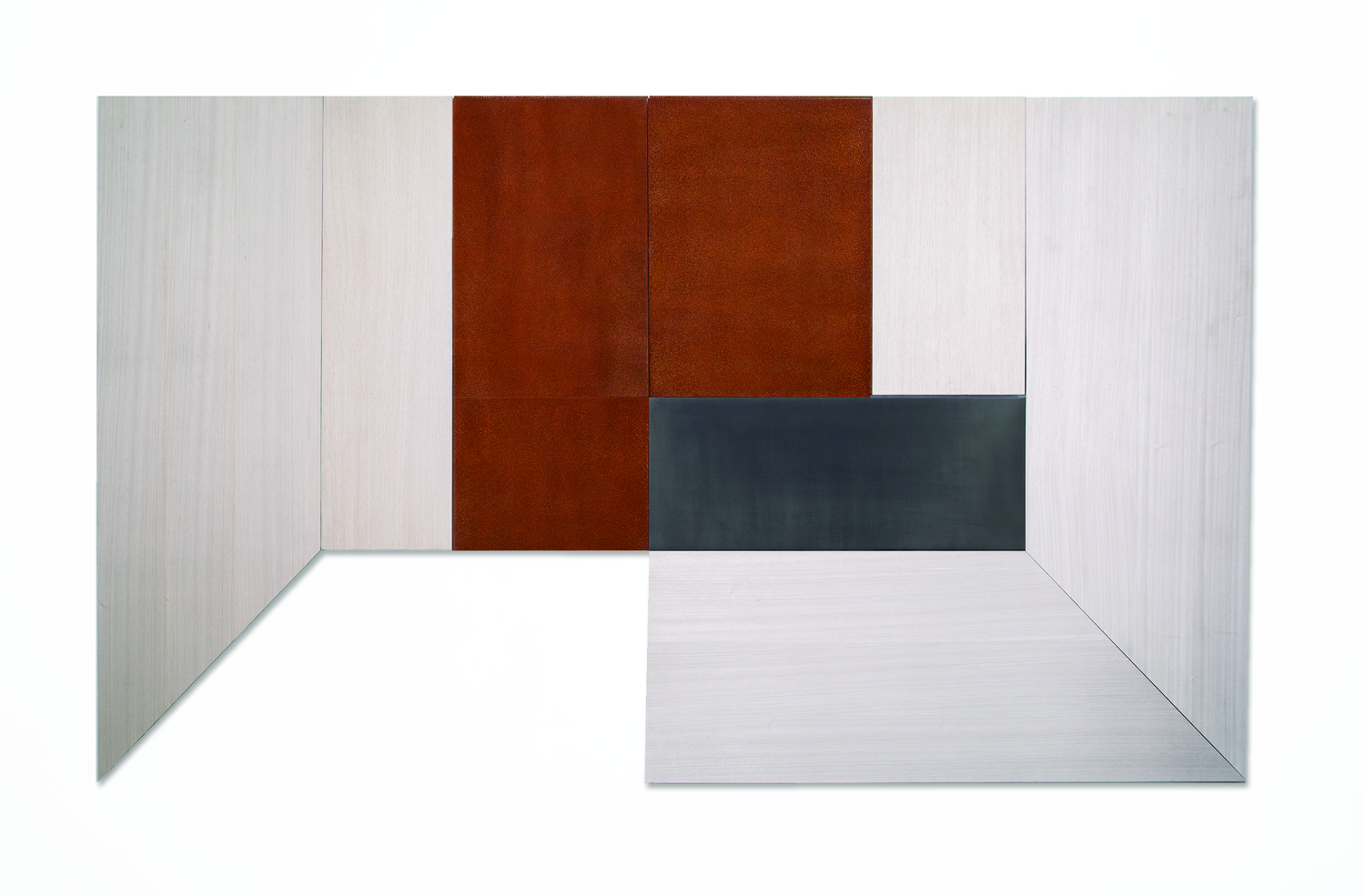  White Room III, 2018  Egyptian Wood Laminate, Linen and Lead on Wood  65” x 94”    Cuarto  Blanco lll, 2018  Chapa Egipcia s/mdf, Acero Oxidado y Plomo sobre Aluminio  165 cm x 238 cm 