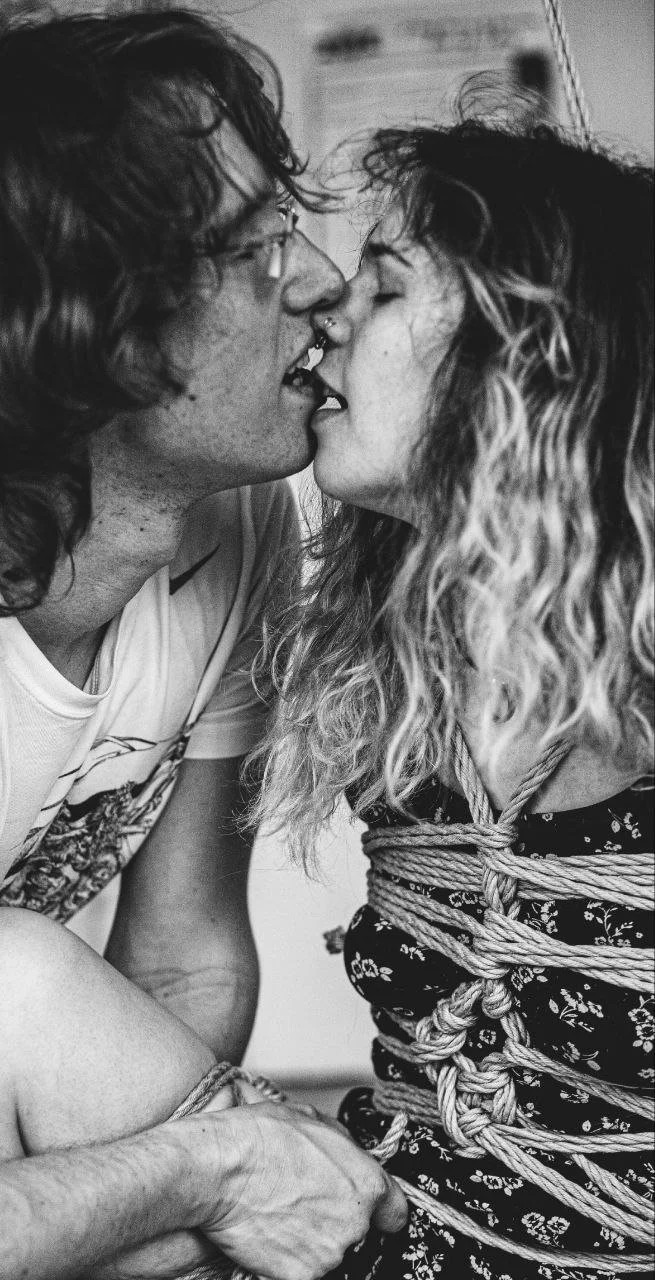 "Take my Breath" - Shibari Performance mit RopuNawa & FreyaHellesdim