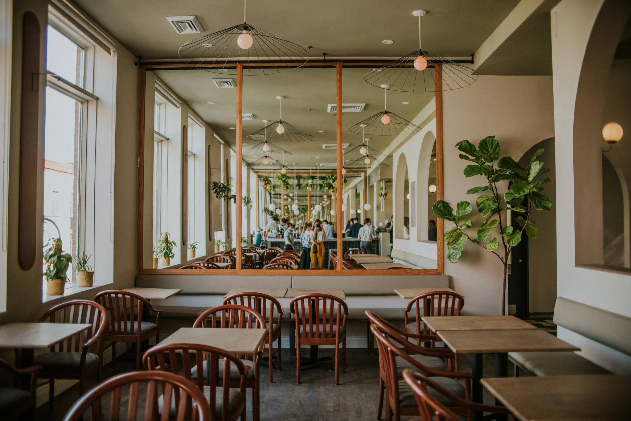 salle-interieure-buvette-sherbrooke.jpg