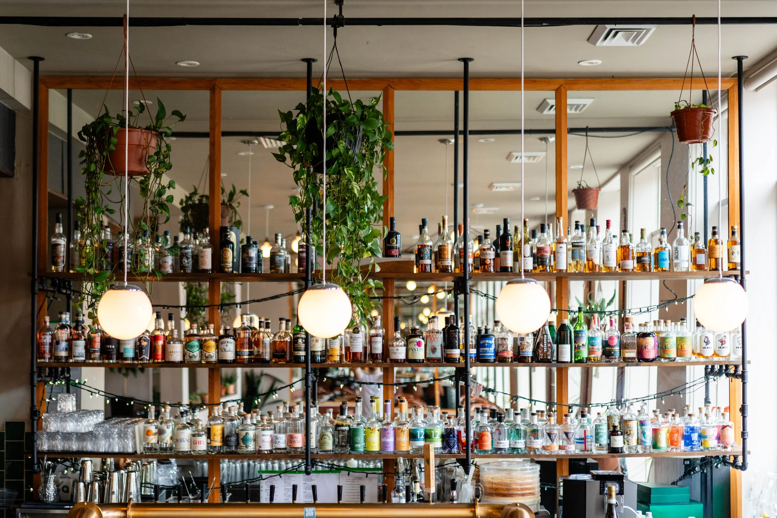Meilleur bar à whisky centre-ville de Sherbrooke restaurant végétarien terrasse scotch spiritueux