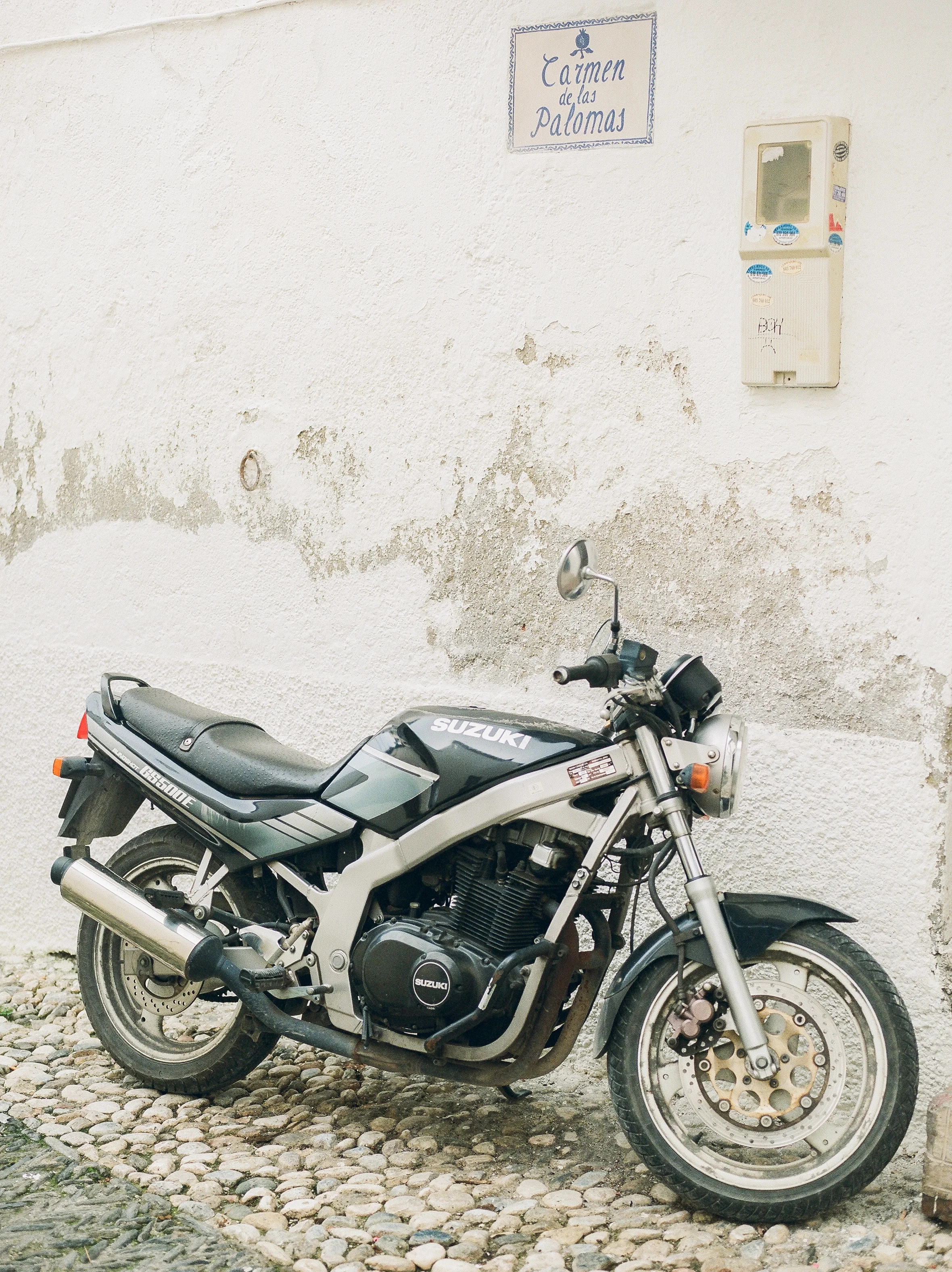 Destination-Barcelona-Motorcycle-on-the-strets-Photographer-152.jpg
