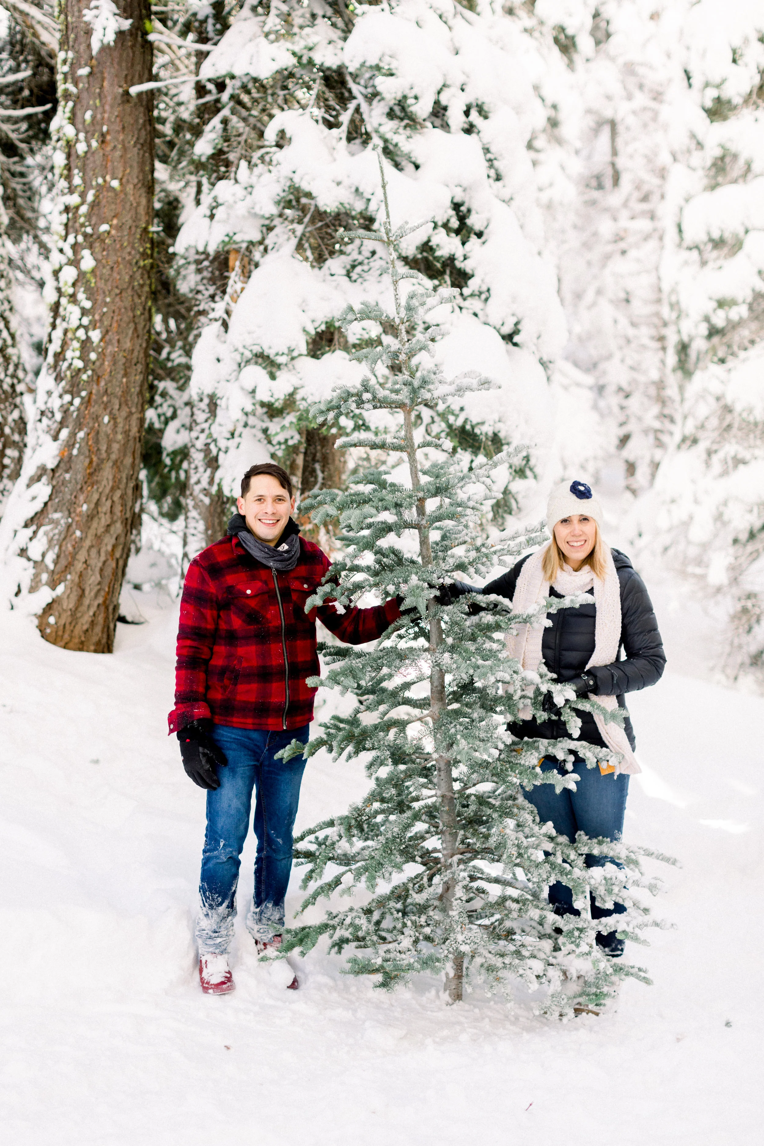 129Butte-Meadows-Christmas-Tree-Adventure (62 of).jpg