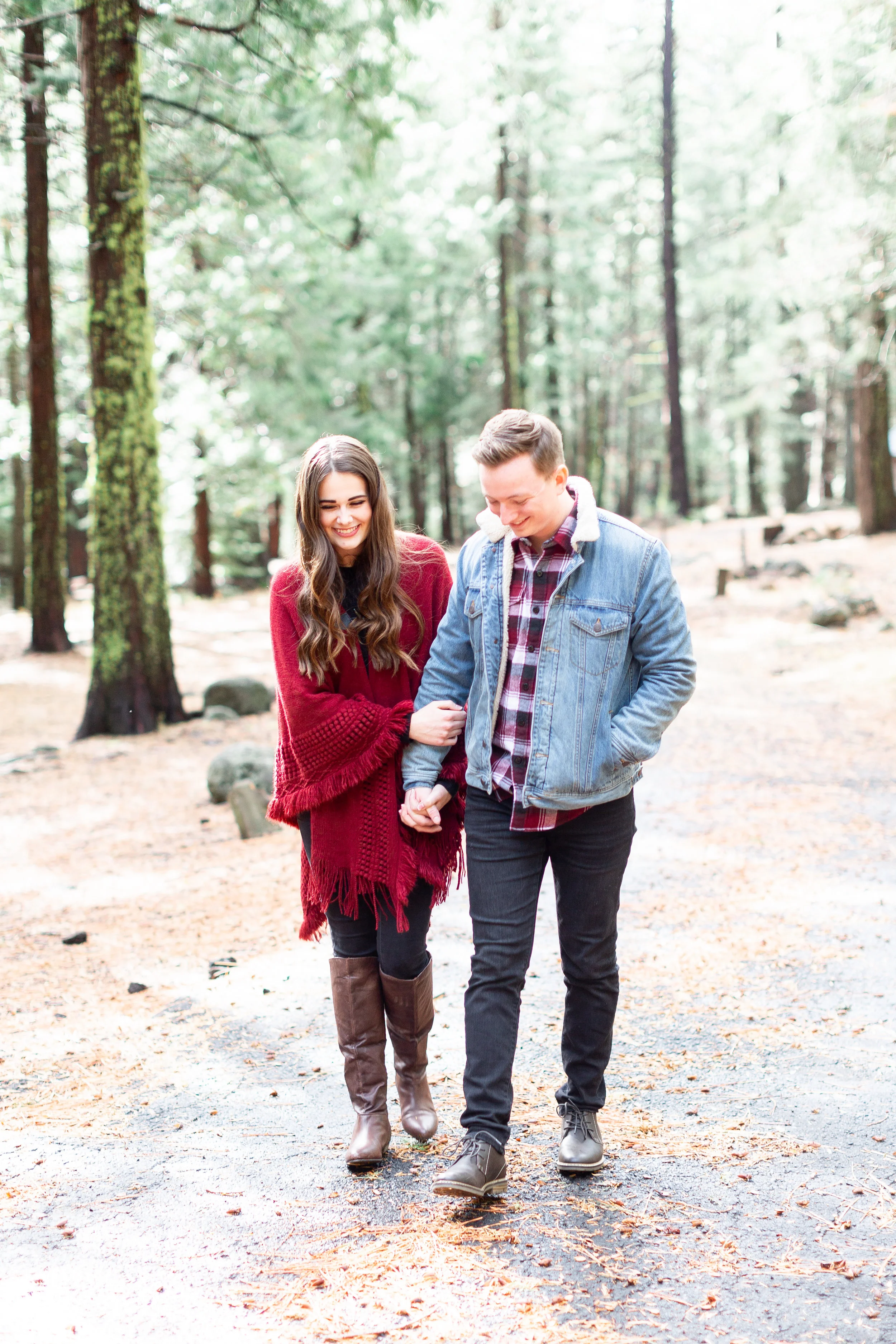 177Butte-Meadows-Winter-Engagement-Photos (8 of).jpg
