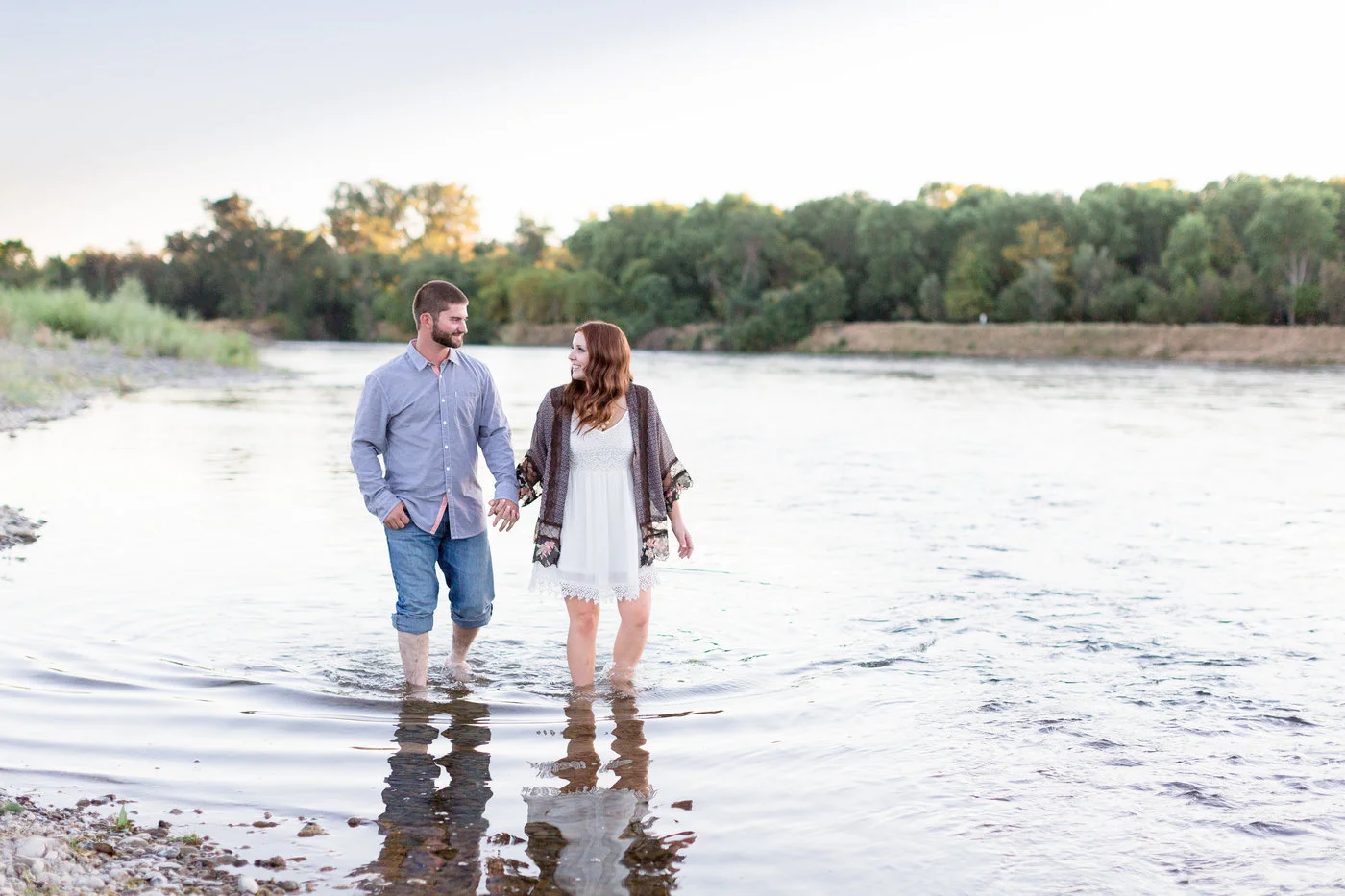 Northern-California-Country-Sacramento-River-Engagement-Photos.jpg
