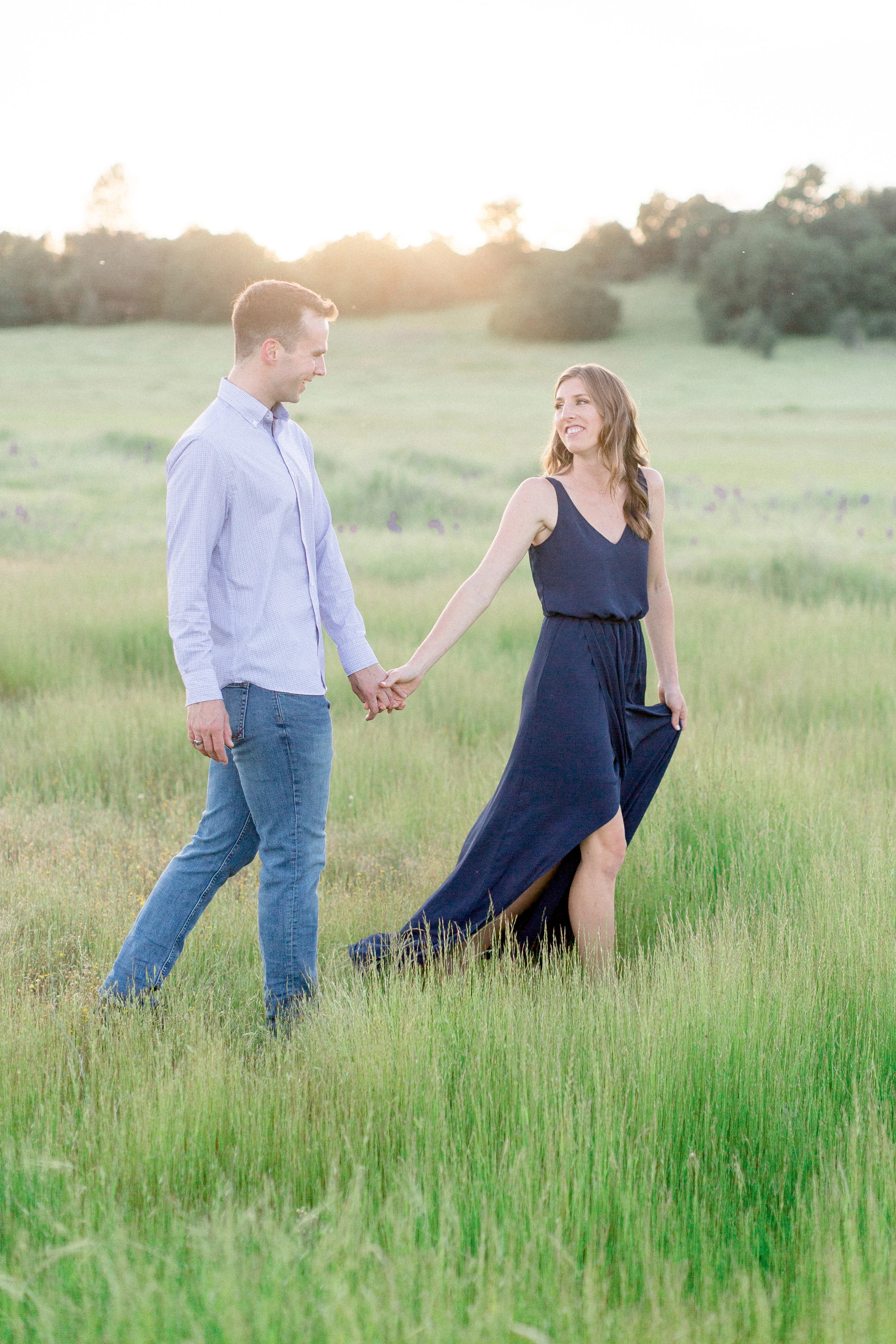 wildflower-sping-engagement-photos.jpg