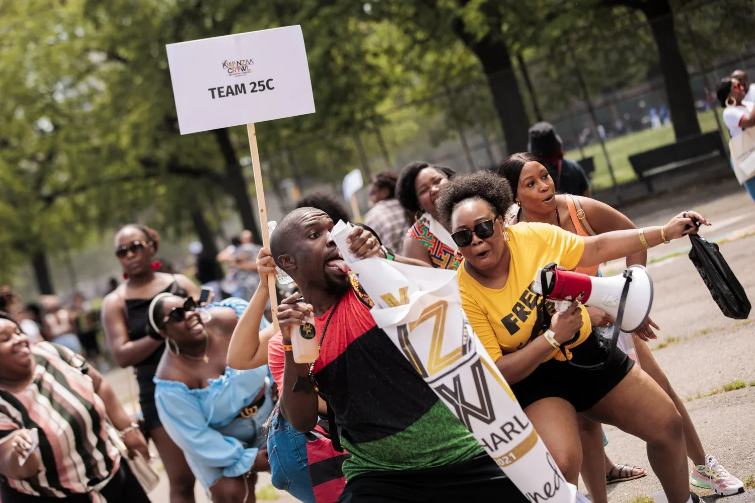 kolinmendezphoto-2022.05.22-kwanzaa-crawl-reloaded-201-0322.webp