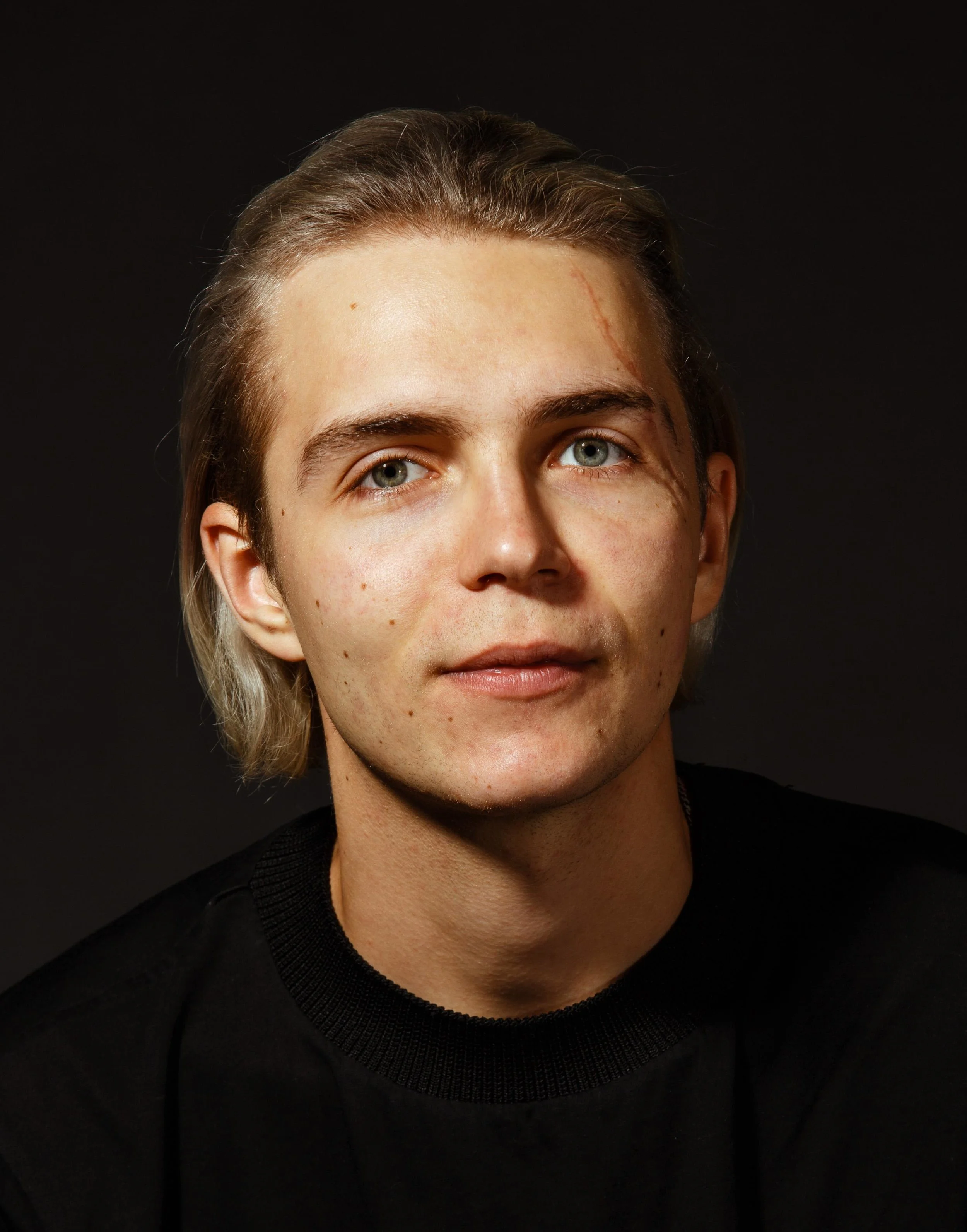 pavelbecker©_portraits-_65A7756-2!.jpg