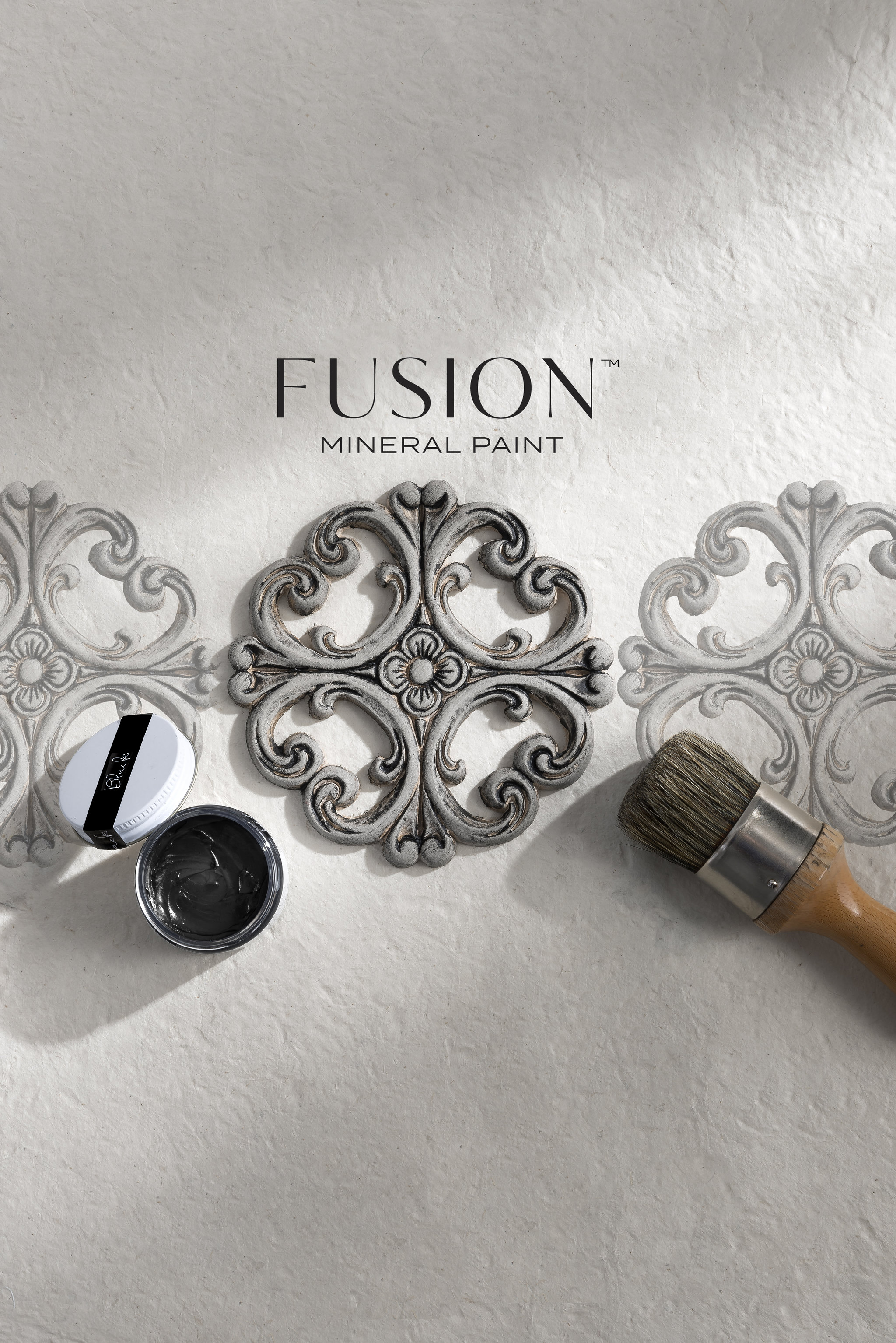 Fusion_Mineral_Paint_wax_black_creative_2.jpg