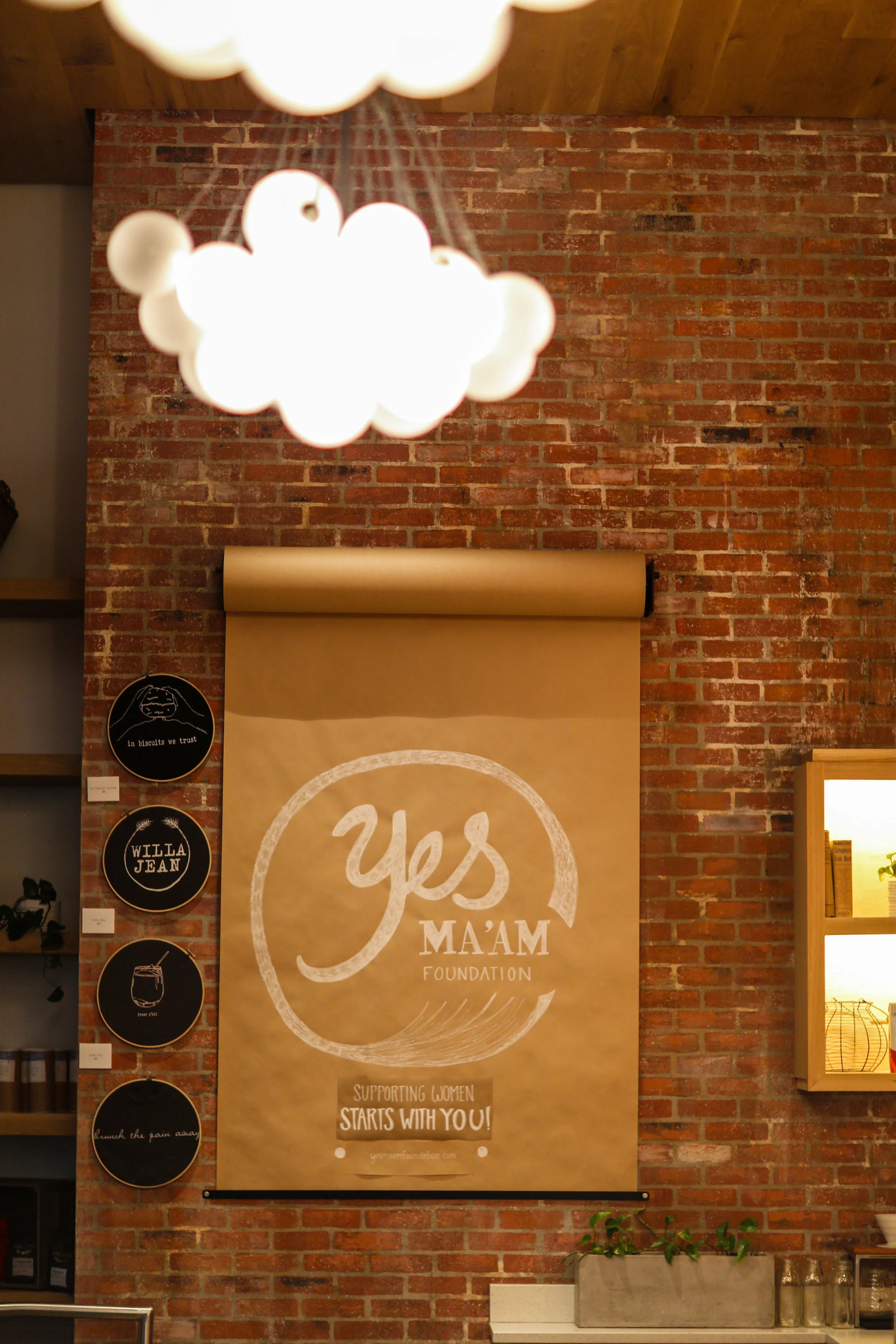Yes Ma'am logo