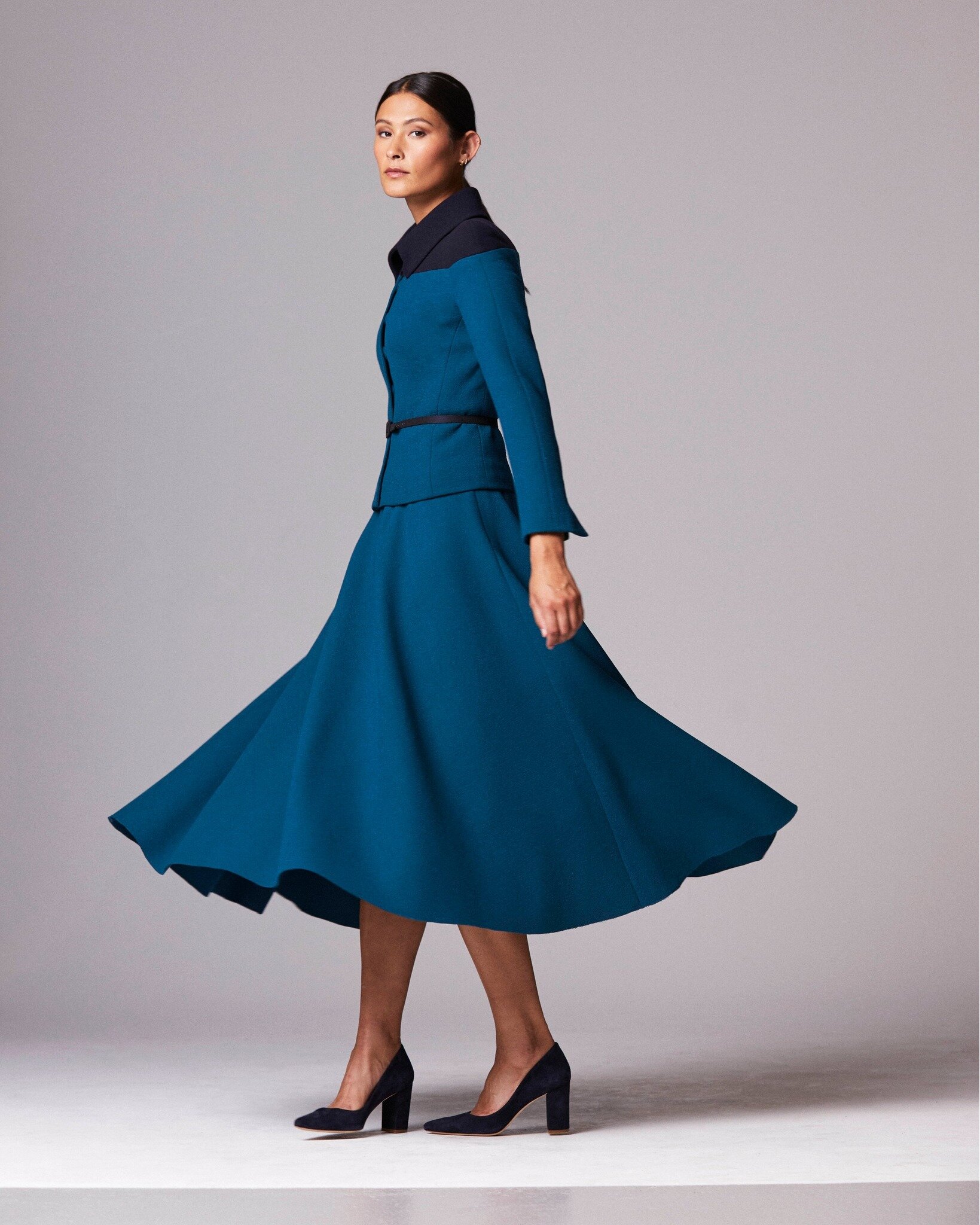 You can always (and we mean ALWAYS) rely on a combination like our Sienna jacket and skirt. She can be worn together or separately, and made formal or fun.

Whatever your plans are for this month and year, Sienna is the perfect plus one.

#LauraGreen