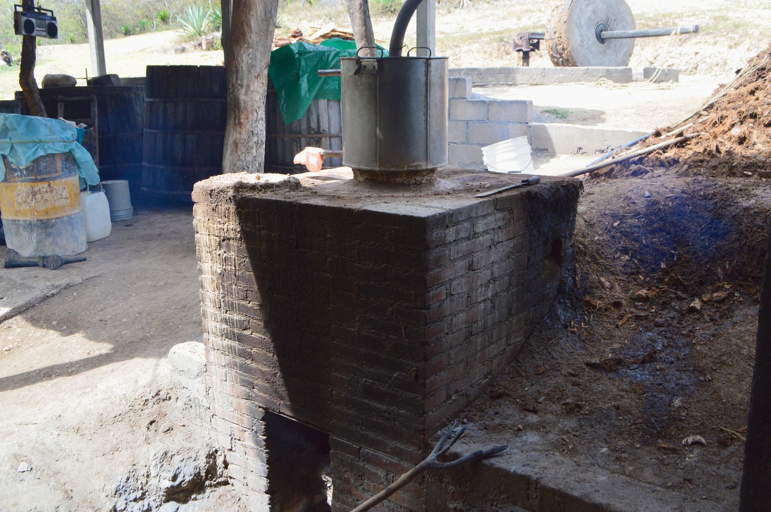 Emigdio's refrescador still