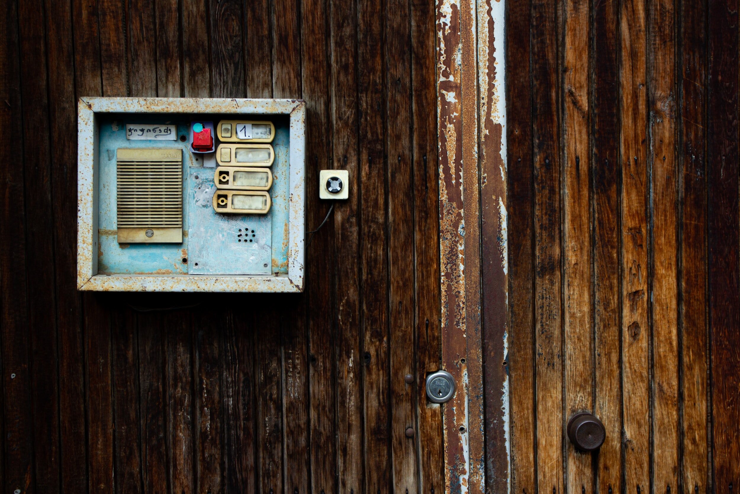 unsplash-image-XAyEhxxmt9A.jpg