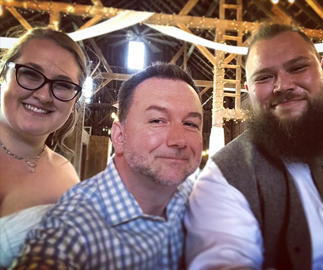 Super sweet couple!!! #wilhelmina&amp;zachary #wedding #weddingdj #brauerbarn #thebrauerbarn #brauerbarnwedding #bigbproductions #bigbproductionsdj #815