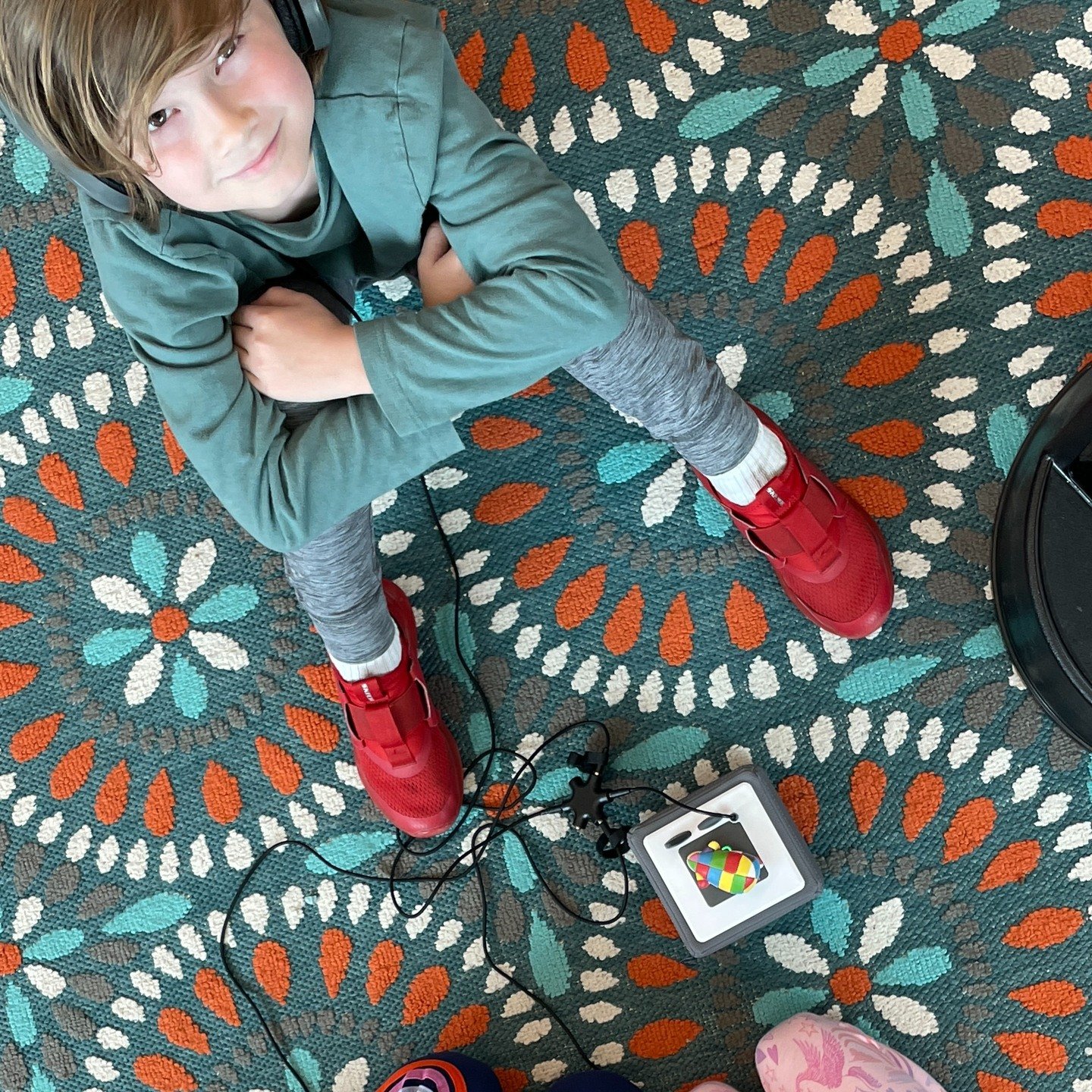 Grant Impact: Screen-Free Stories Spark Joy! 📚✨

Thanks to our generous donors and the grant proposal from Gwen Blumberg, K-8 Librarian at Lincoln Public Schools, and Tracy Thrasher Hybl, Library Teacher at Hanscom School, Lincoln School libraries n