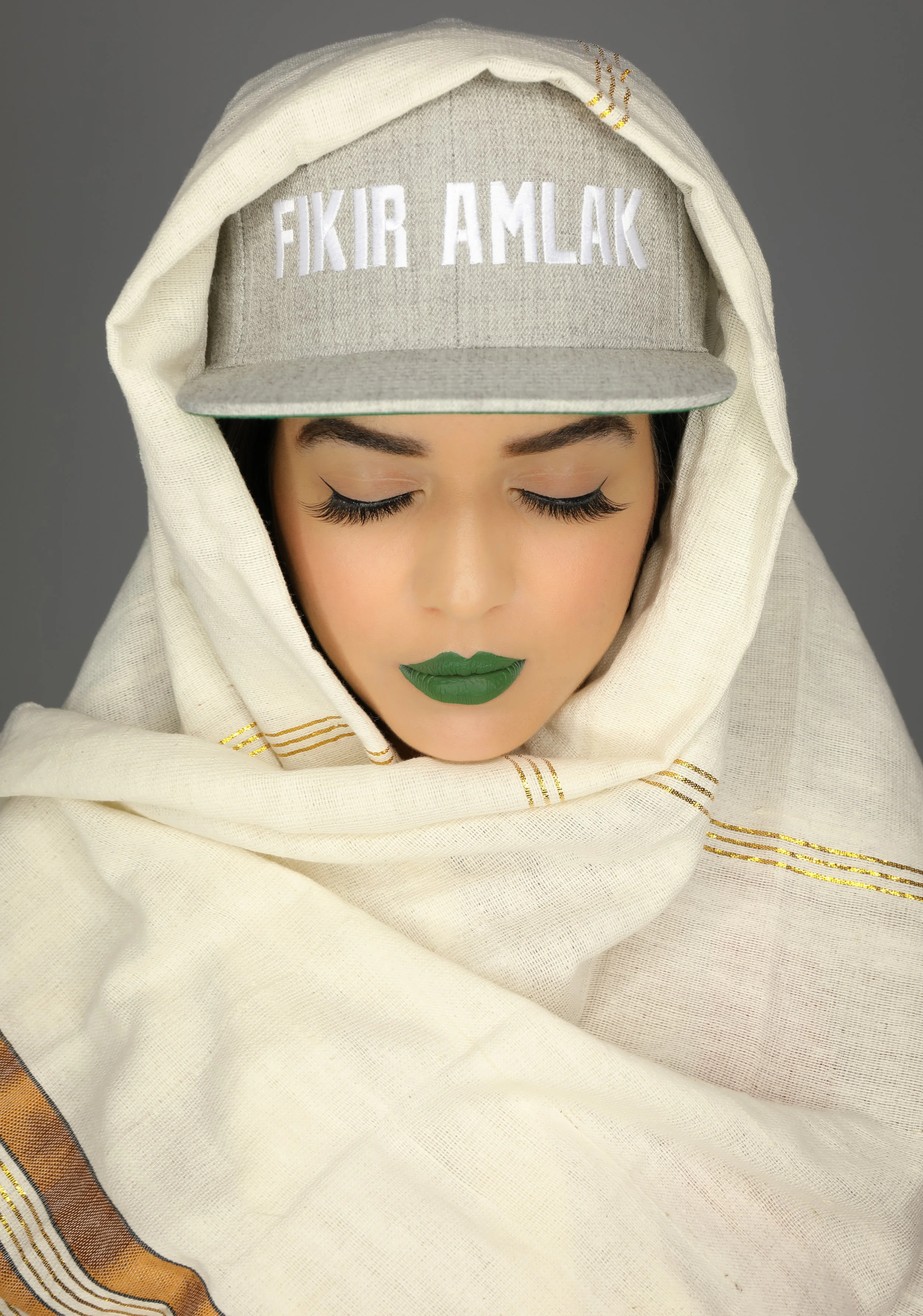 (Snapback) Fikir Amlak