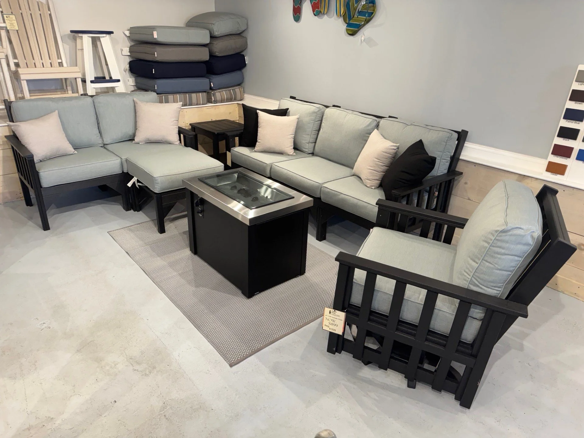 $1299 4th Cliff Loveseat in Black/Cast Mist