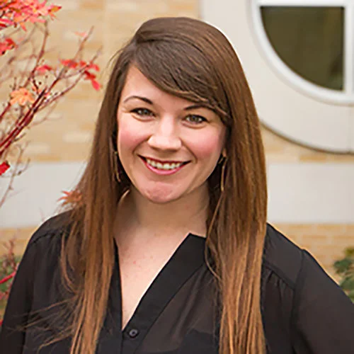 MollyDevine+headshot2.jpg