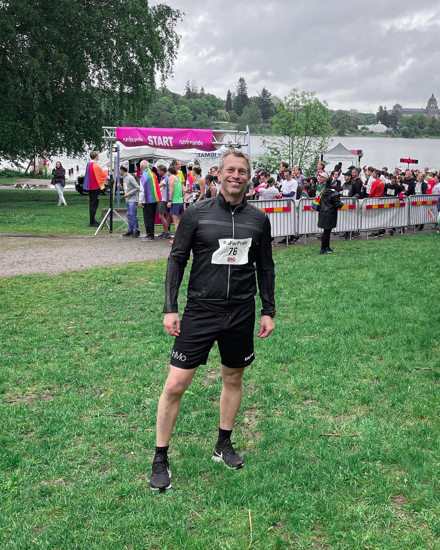 Ikv&auml;ll deltog InMo p&aring; l&ouml;par-eventet RunForPride! 🏃🏳️&zwj;🌈 @runforpride.se 

Peter stod f&ouml;r ett starkt deltagande i l&ouml;pargruppen och v&aring;r naprapat Agathe stod f&ouml;r behandlingar och gav tips &amp; r&aring;d till l