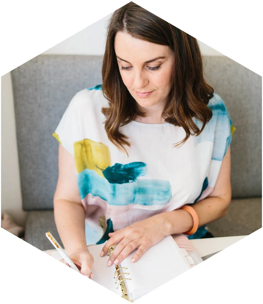 Samantha_Dhu_Counselling_Therapy_Perth_Depression_Therapist_Anxiety_Counsellor_Teen_Counsellor_Therapist_Perth_About_Background.jpg