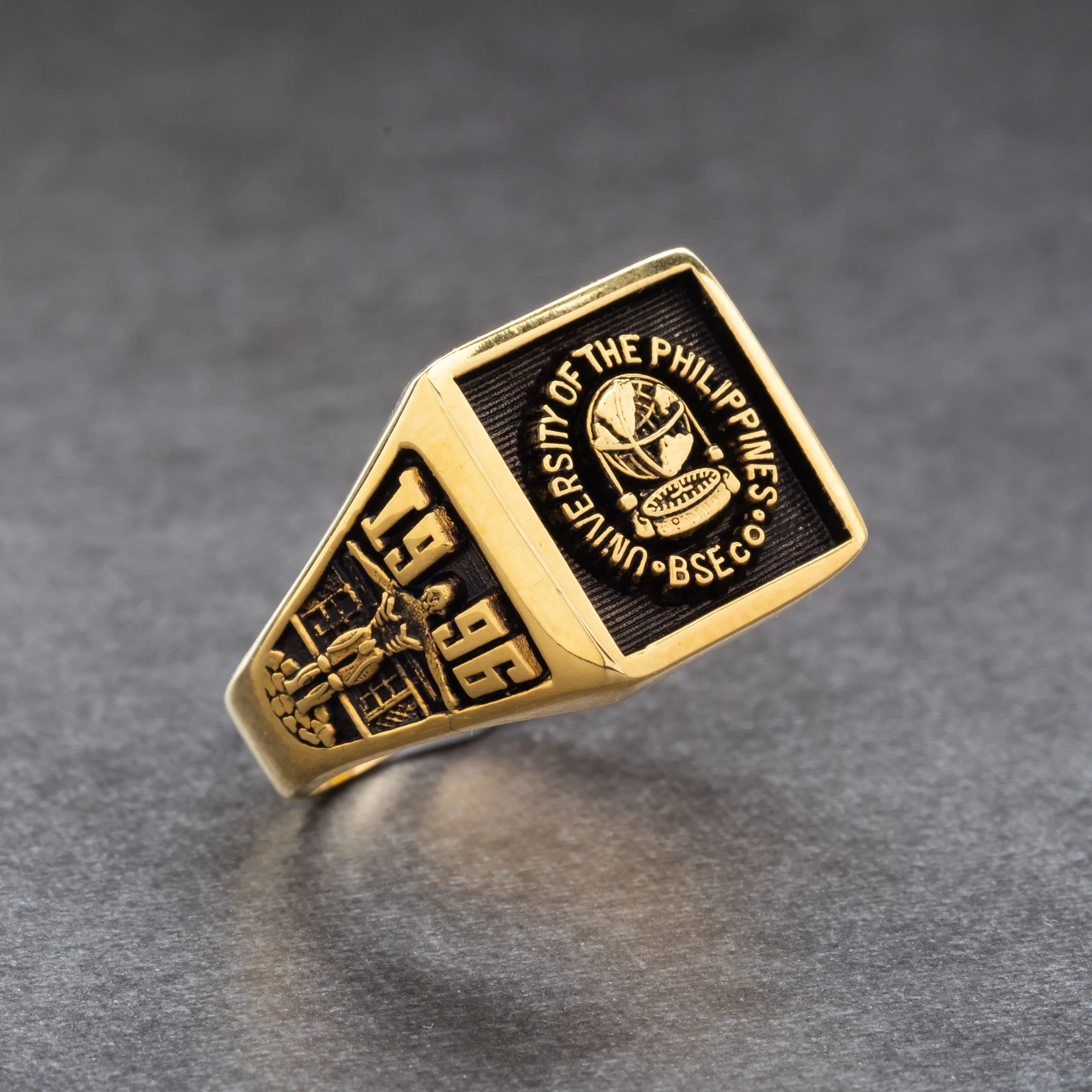 Tile- [no label] - 140 (ClassRings-(on tile)-600).jpg