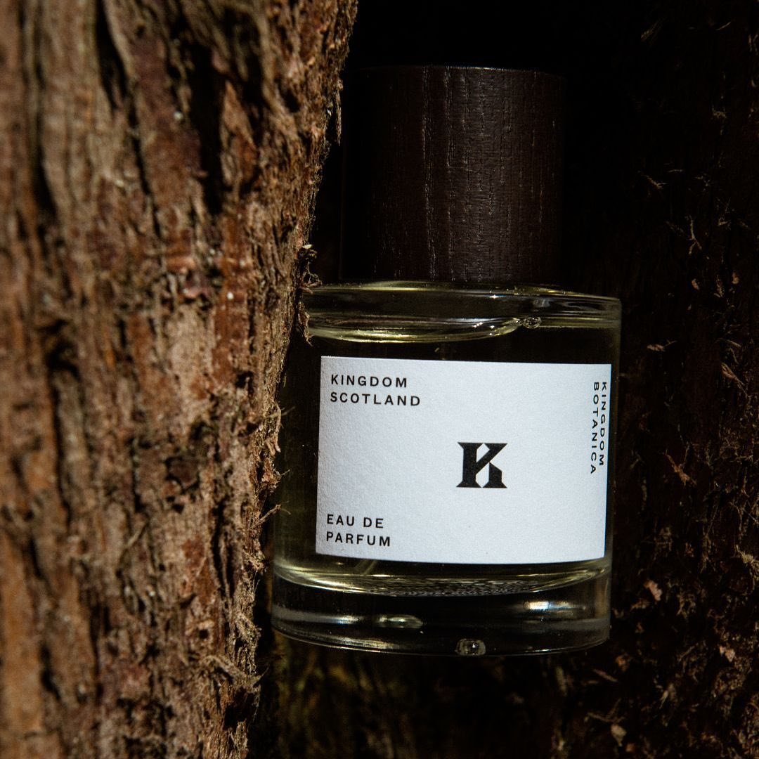 Did you know that the woody base notes of Sandalwood, Cedar and Vetiver in Kingdom Botanica are inspired by the @rbgedinburgh&rsquo;s Conifer Conservation Project? 

With 34% of the worlds Conifer species threatened, the RBGE&rsquo;s work ensures the