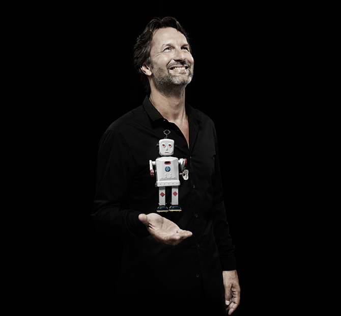 Max Büsser
