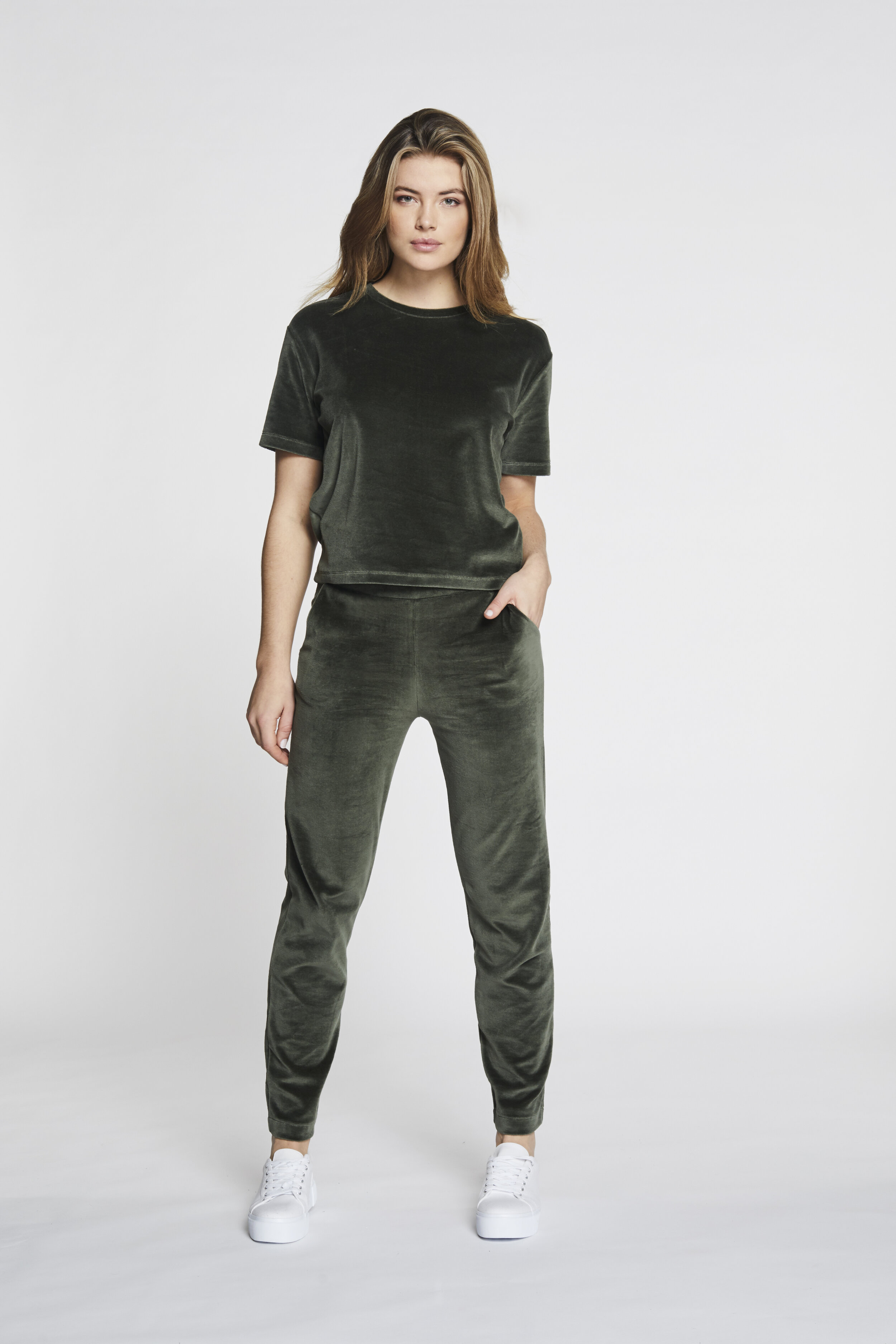 LA1057 - Pine Green - Extra 7.jpg