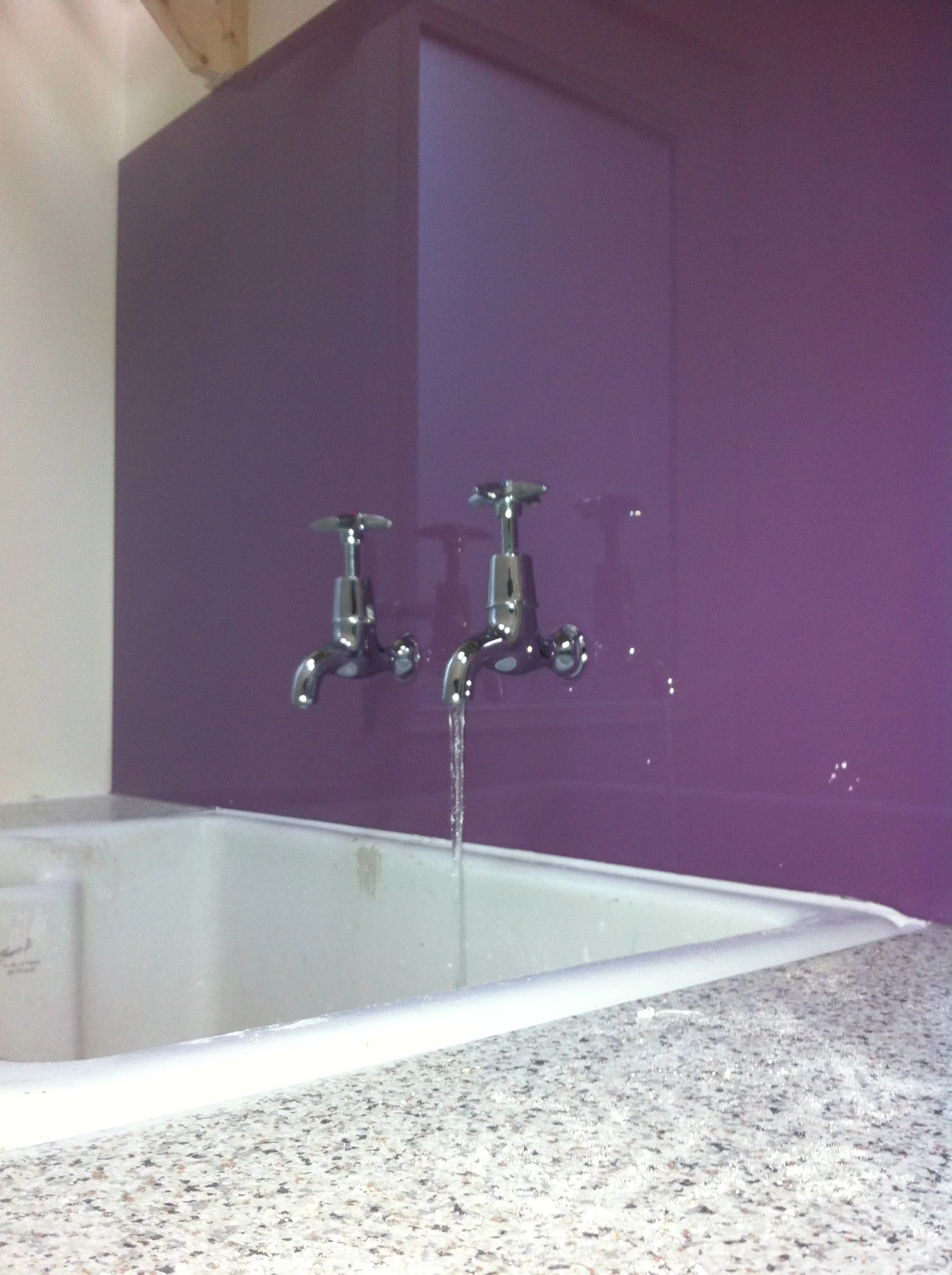 Purple Utility Glass Splasback, Kings Langley