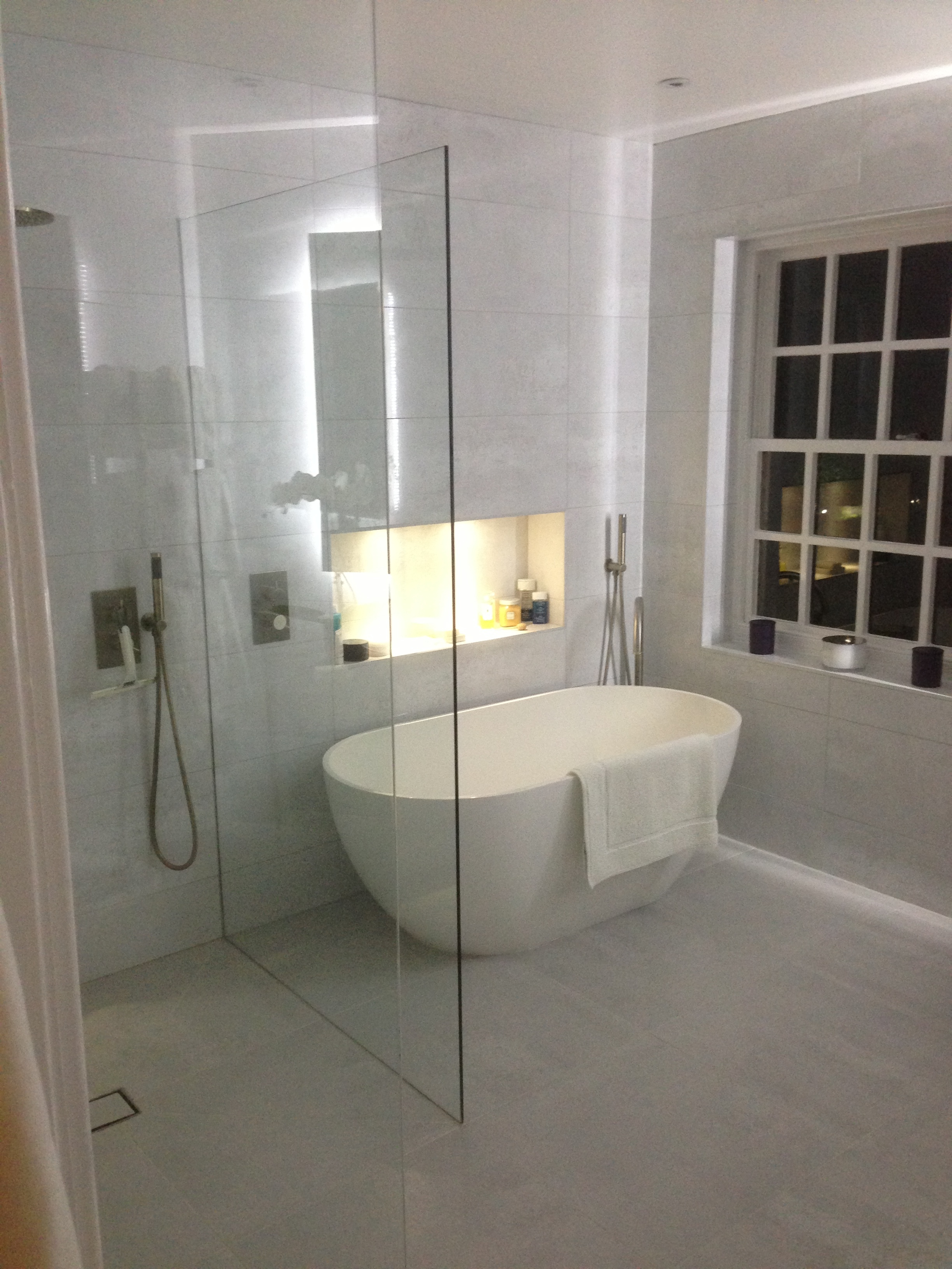 Glass shower screen, St Albans
