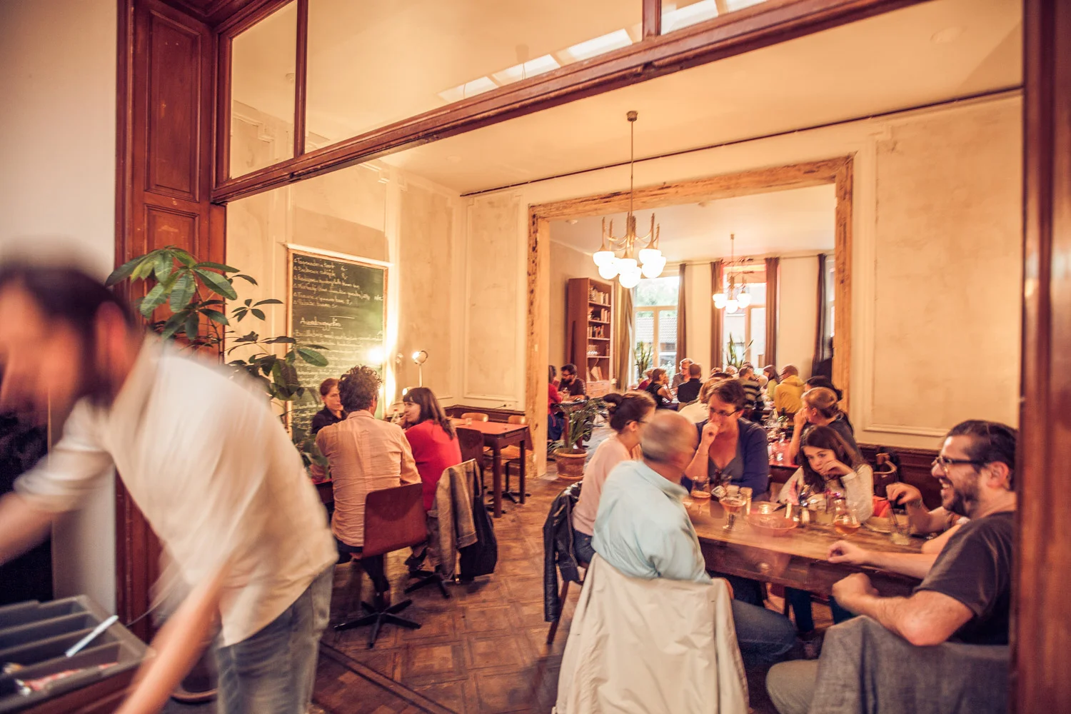 HGH_DINER_AND_DJ-6_1500px.jpg