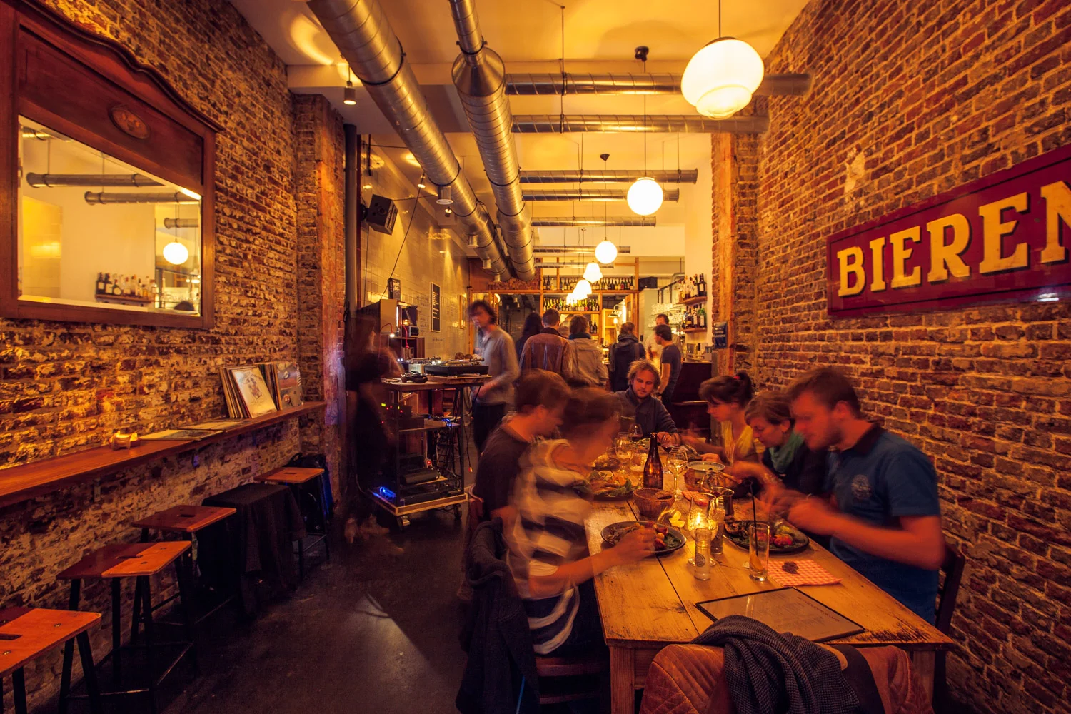 HGH_DINER_AND_DJ-20_1500px.jpg
