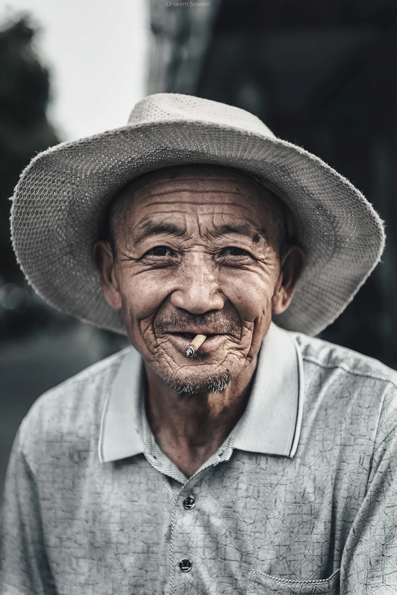 An old man in Wuwei City