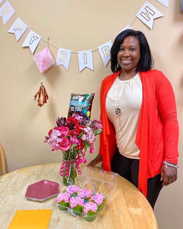 Happy birthday to Stacy!!! We hope you have a fabulous weekend in the sun☀️ #SalemOrthodontics #OrthoTeam #HappyBirthday