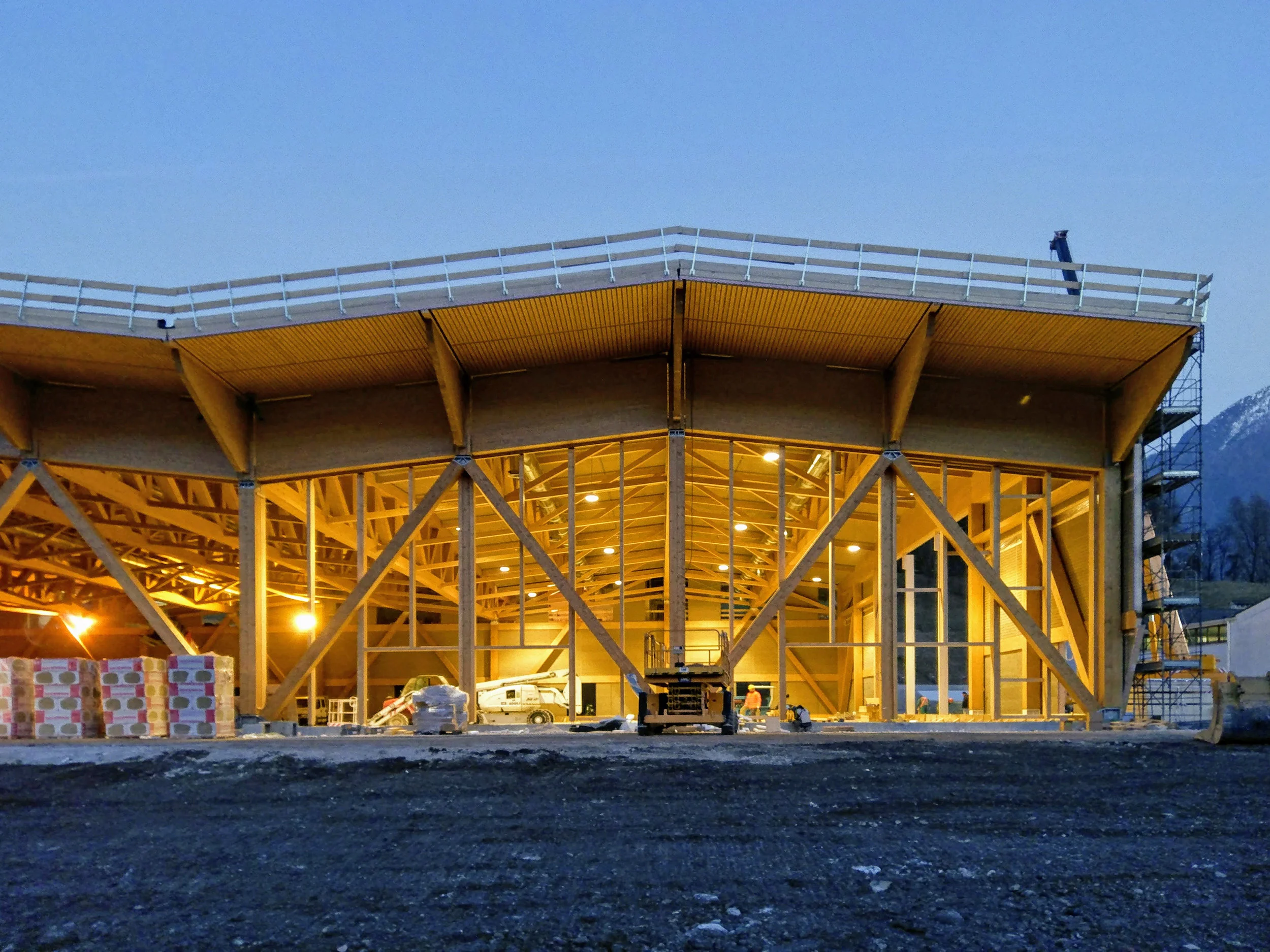 Palaluxottica, montanti serramenti