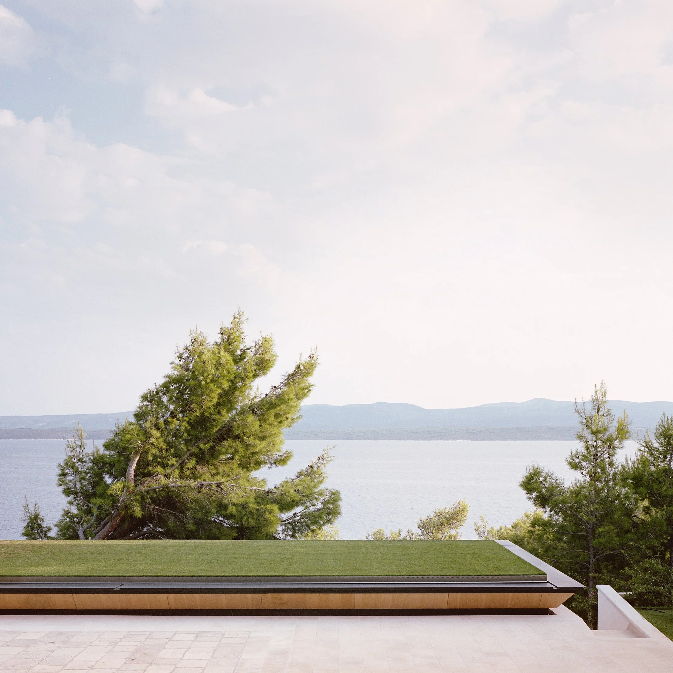 STUDIO BRESSAN - cover Guest House.jpg