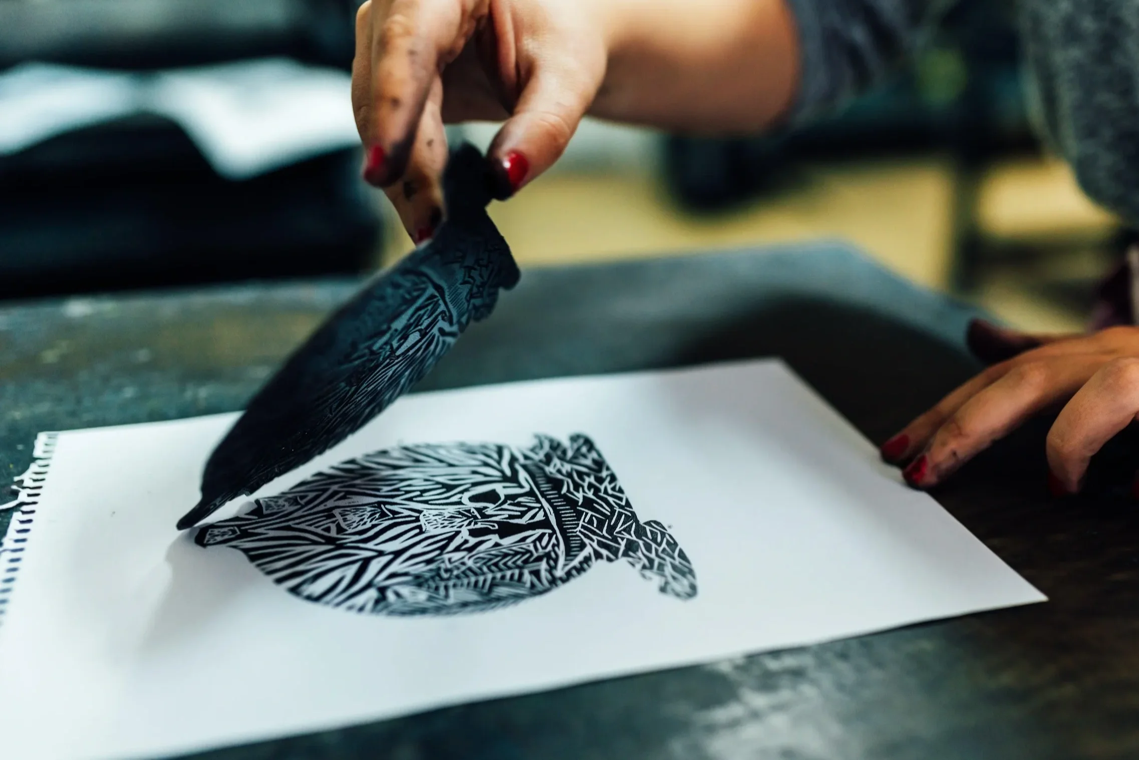 types-of-printmaking-in-art-gelpress.webp