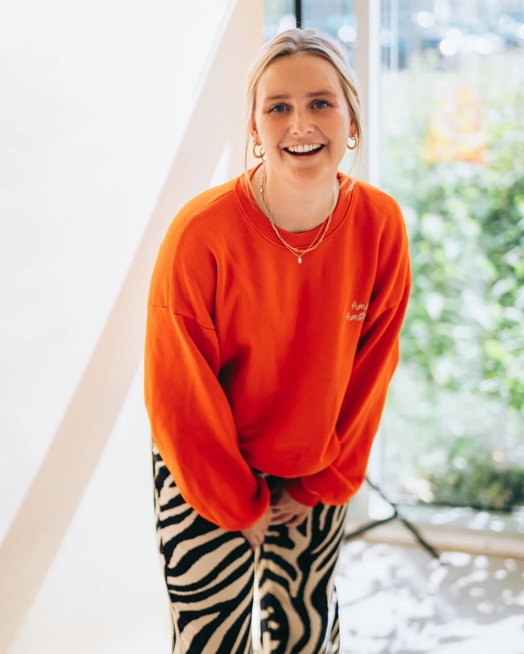 Blij en excited voor de leuke klussen afgelopen tijd. Het gaat goed ! Ik werkte oa aan het saffraan project voor @restaurant_mantoe, de vrolijke en kleurrijke beelden voor @hemanederland (ik blijf ze gewoon posten), een kerst commercial voor @bk_cook