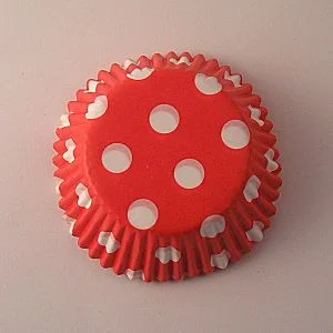 red_dot_fairy_cupcake_cases_300.jpg